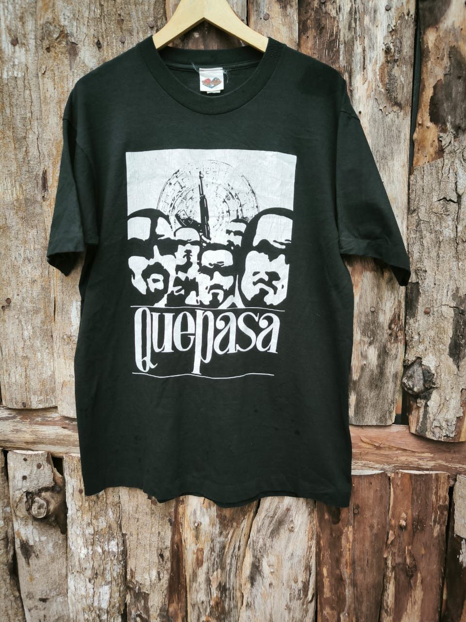 Band Tees Vintage Tshirt 90's QuePasa Life Crazy Single Stitch Size US L / EU 52-54 / 3 - 1 Thumbnail