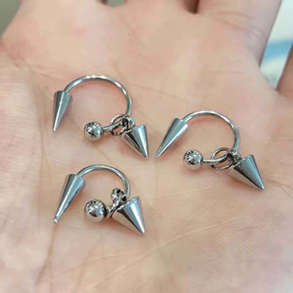 Japanese Brand × Jewelry 1 pair Curved Spike Earrings Size ONE SIZE - 1 Thumbnail