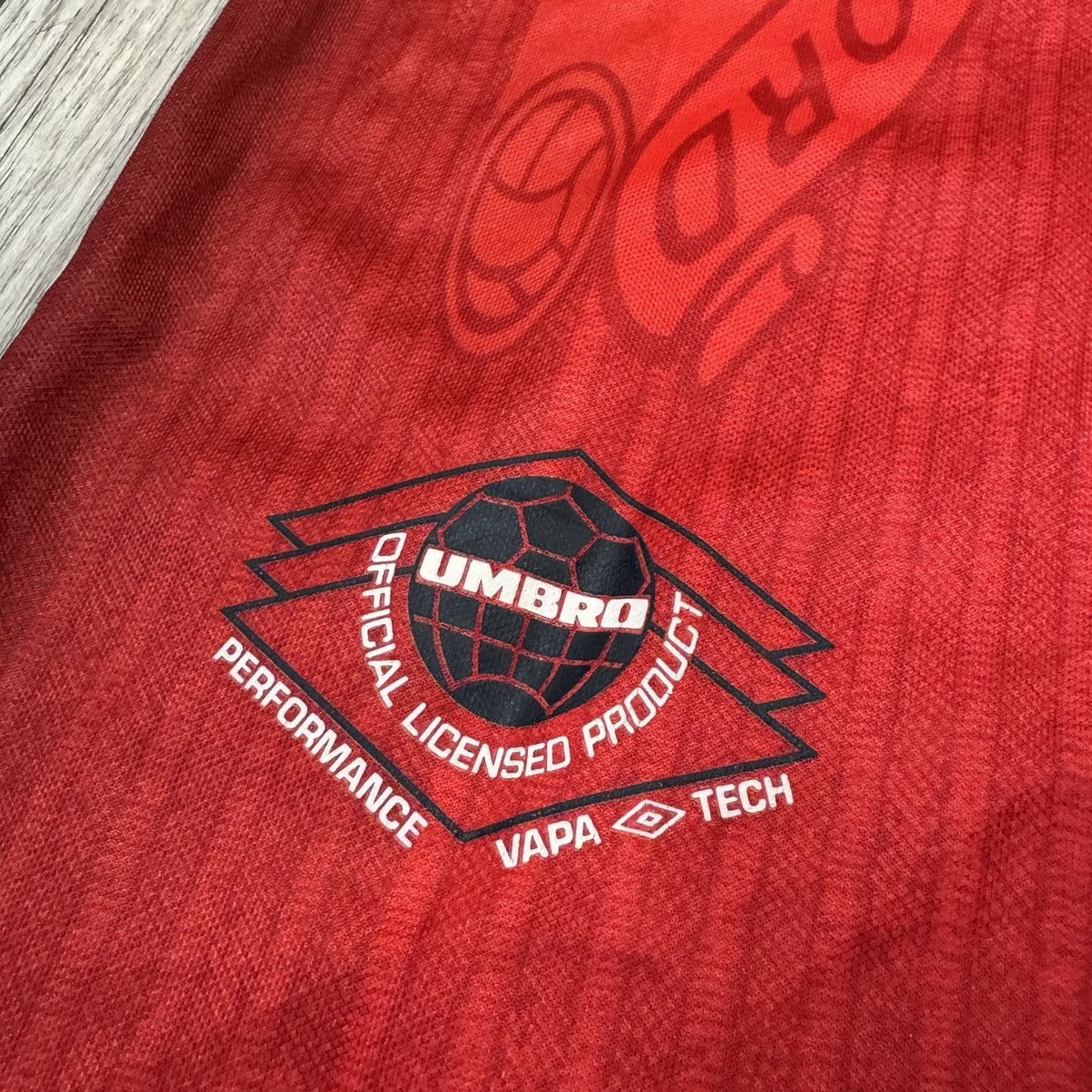Umbro Manchester united 96/98 home shirt #11 Giggs (bnwt) Size US L / EU 52-54 / 3 - 7 Thumbnail