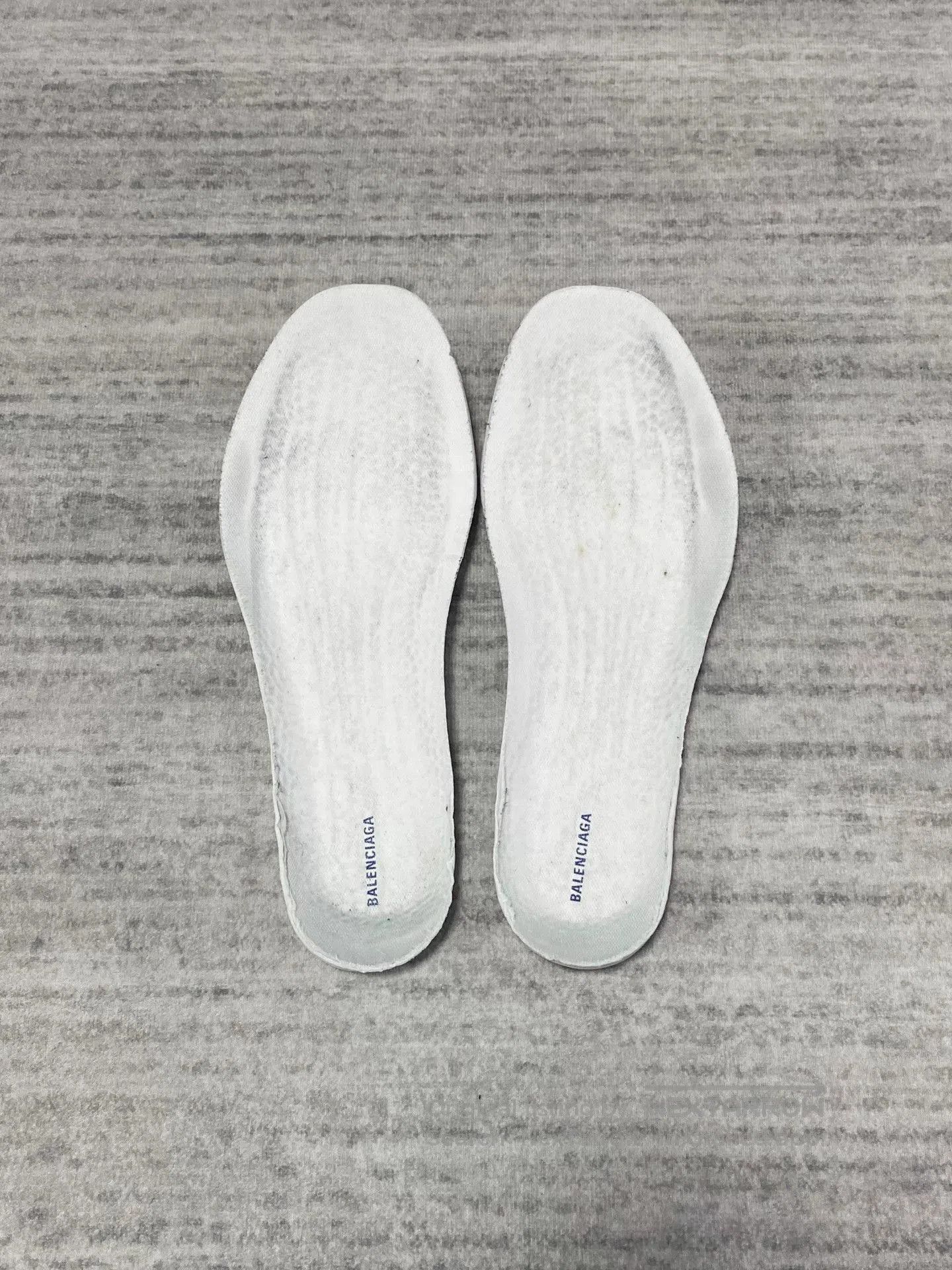 Balenciaga Balenciaga White Blue Thick Sole Dad Sneakers. Size US 8 / EU 41 - 9 Thumbnail