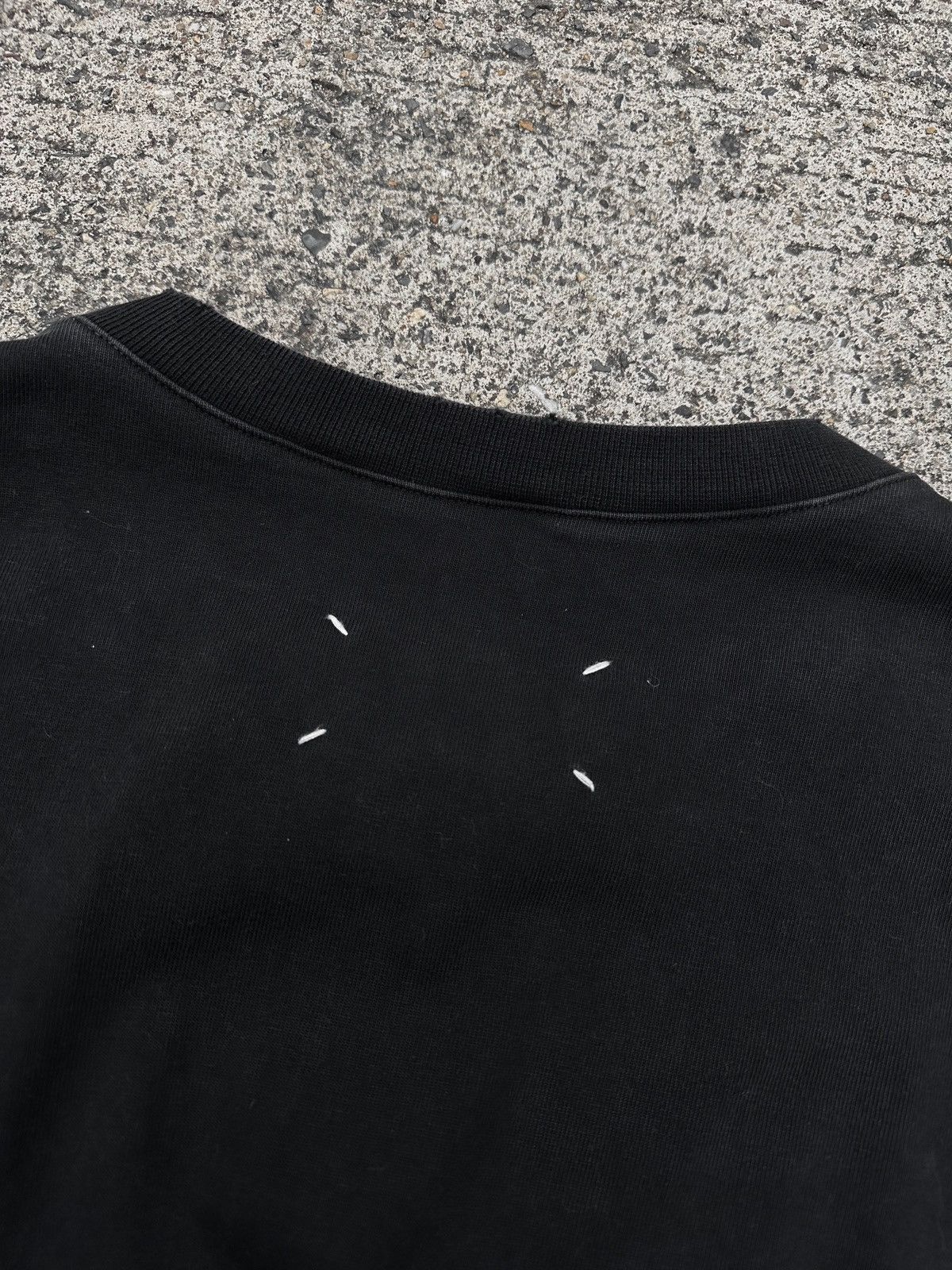 Maison Margiela Maison Margiela FW19 Ripped Pocket Damage Tee Size US L / EU 52-54 / 3 - 2 Thumbnail