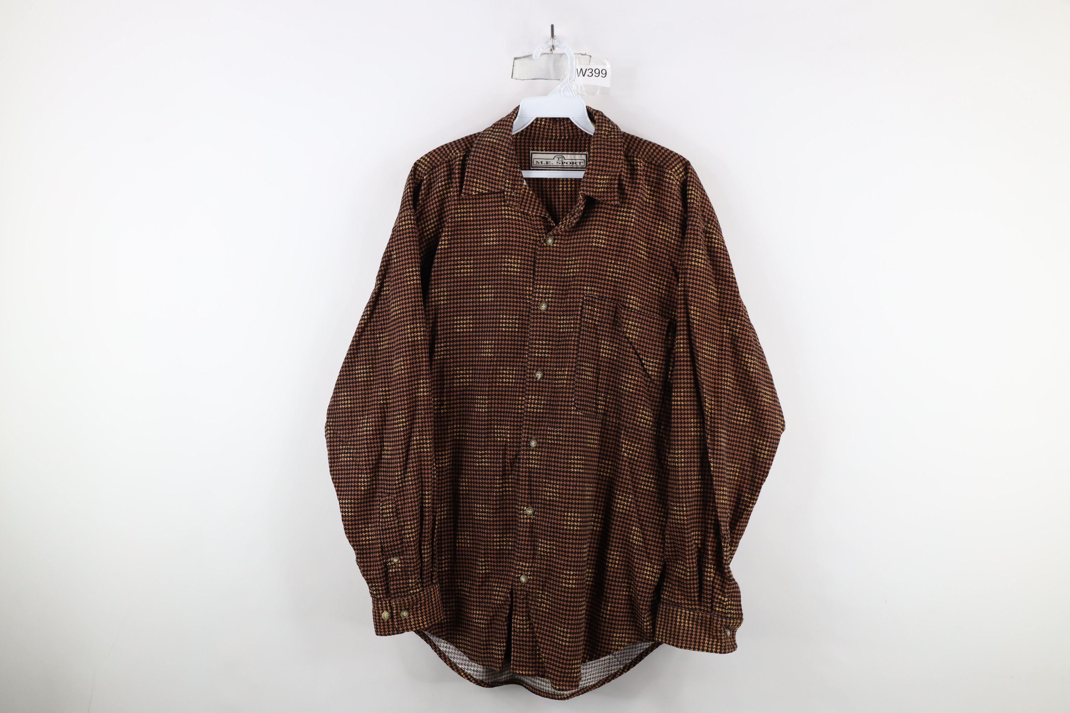 Vintage Vintage 90s Streetwear Checkered Corduroy Button Shirt Size US M / EU 48-50 / 2 - 1 Thumbnail