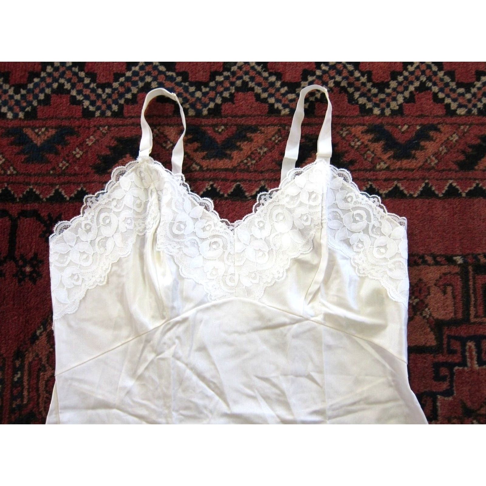 Vintage Vintage Pinehurst Ivory Lace Spaghetti Strap Long Slip Nightgown Dress 36 Medium Size M / US 6-8 / IT 42-44 - 3 Thumbnail