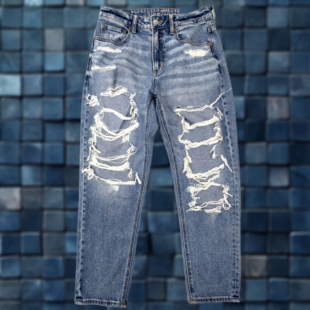 American Eagle Outfitters American Eagle Outfitters Mom Jeans Distressed Women 6 Short 28x26 Denim Blue 90s Grunge Retro Rock NWT Size 27" / US 4 / IT 40 - 1 Thumbnail