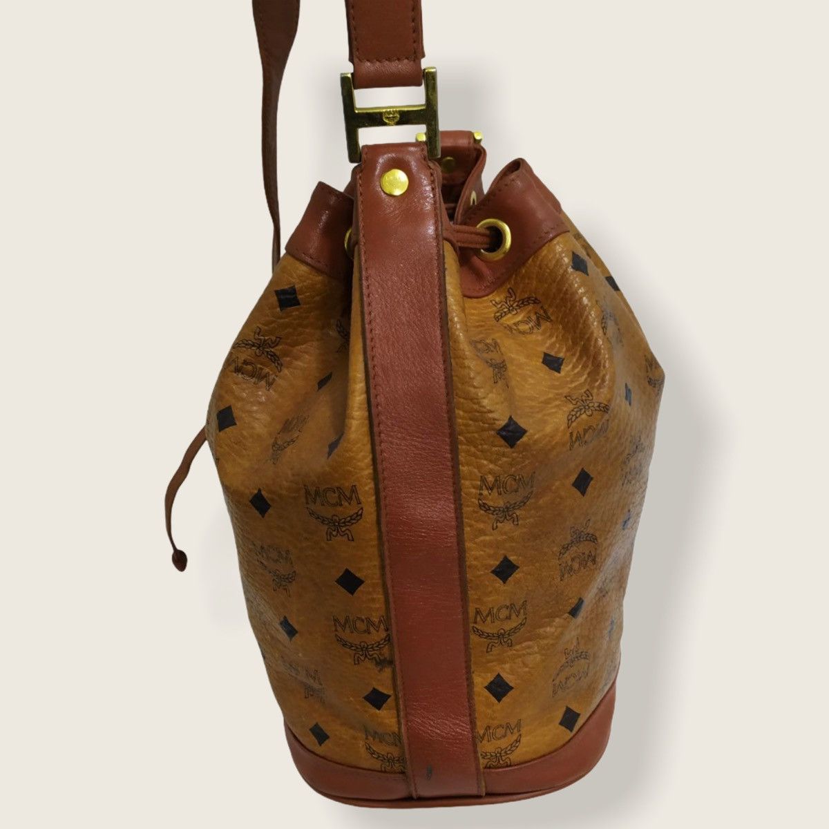 MCM AUTHENTIC MCM BUCKET DRAWSTRING SHOULDER BAG Size ONE SIZE - 4 Thumbnail
