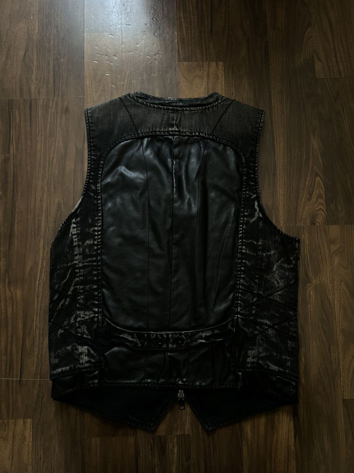 Amiri × Armani × Armani Exchange Designer vintage vest Size US M / EU 48-50 / 2 - 4 Thumbnail