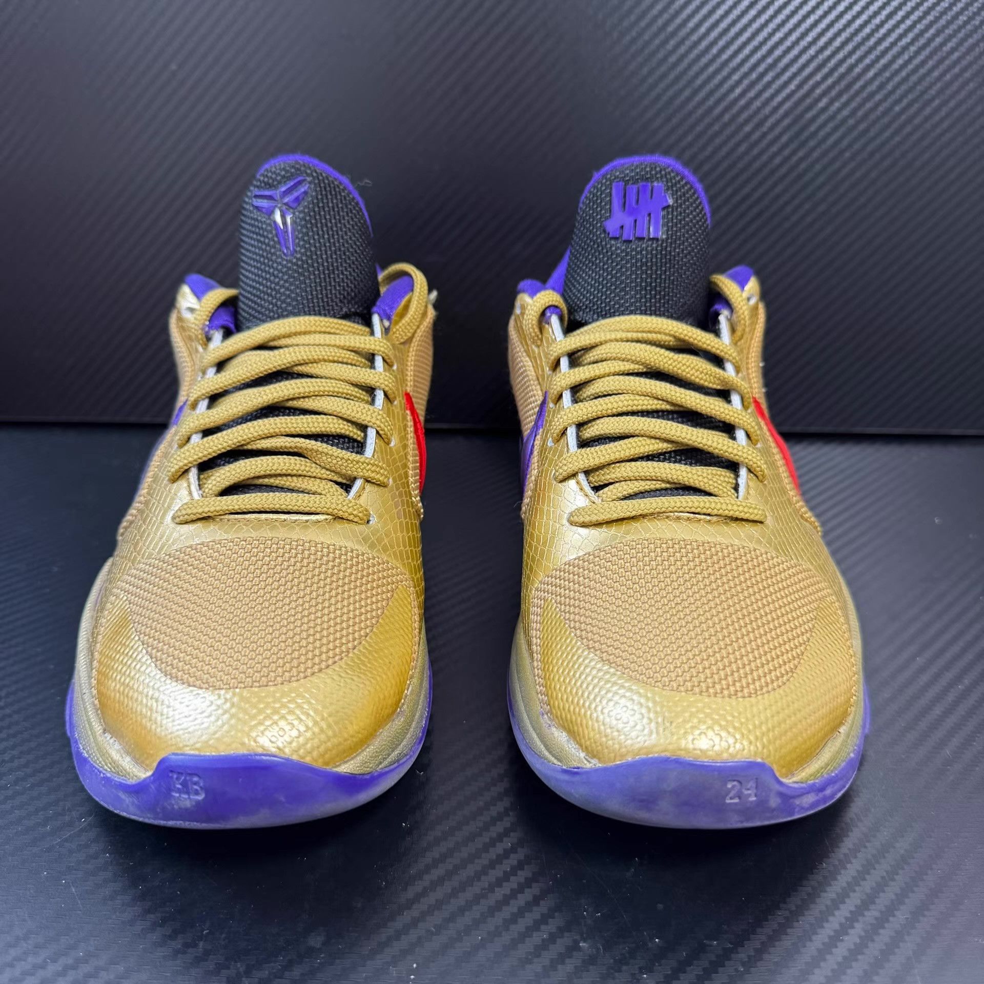 Nike Nike Kobe 5 x UNDEFEATED Q11 Size US 5.5 / EU 38 - 2 Thumbnail
