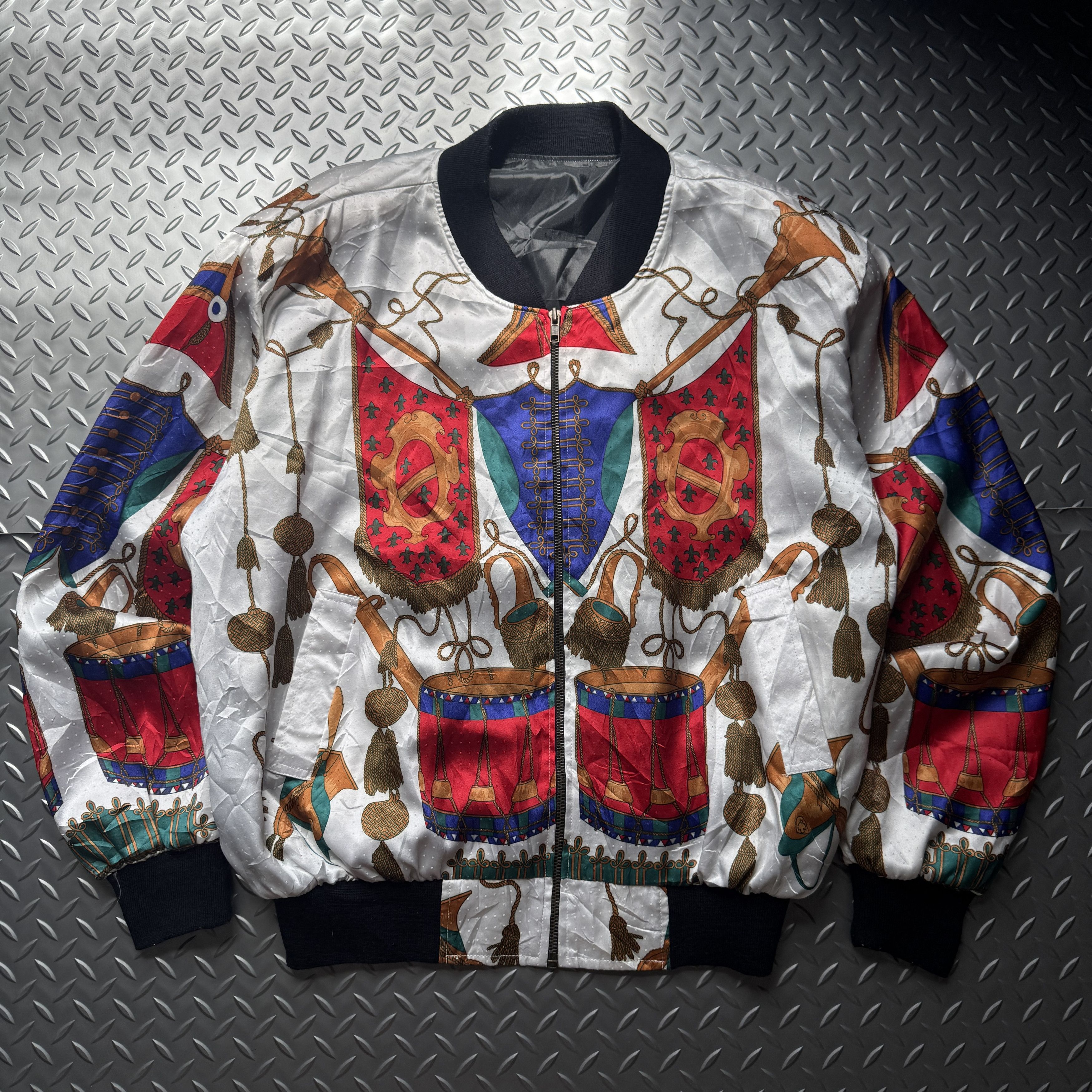 Japanese Brand Vintage Baroque Military Print Bomber Jacket Size US L / EU 52-54 / 3 - 1 Thumbnail