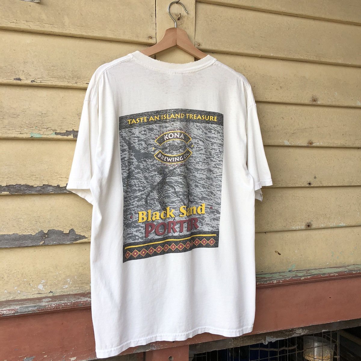Vintage 🔥Distressed🔥 Vintage y2k Hand Crafted Ales KONA Tshirt Size US L / EU 52-54 / 3 - 6 Thumbnail