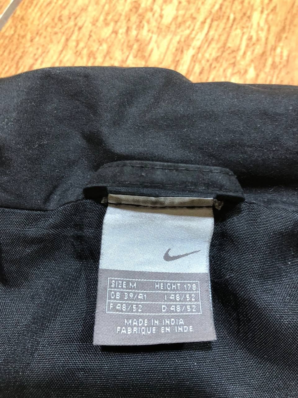 Nike Vintage NIKE Big Swoosh Logo Light Jacket Size US M / EU 48-50 / 2 - 2 Thumbnail