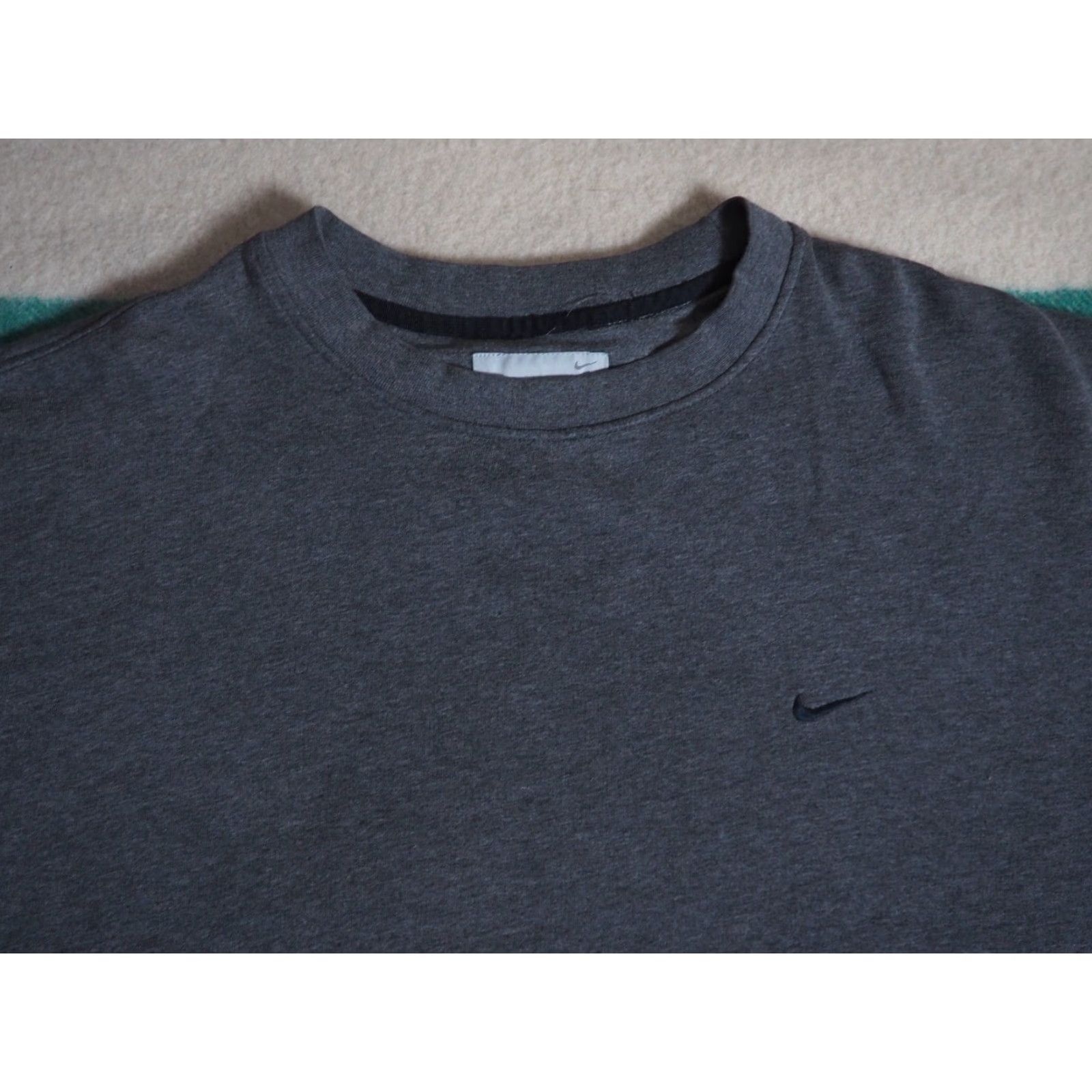 Nike VINTAGE Nike Gray Pull On Sweatshirt 2XL Crew Neck Long Sleeve Relaxed Fit Pullover Sweatshirt Swoosh Tonal Check Baggy Mens Size US XXL / EU 58 / 5 - 3 Thumbnail