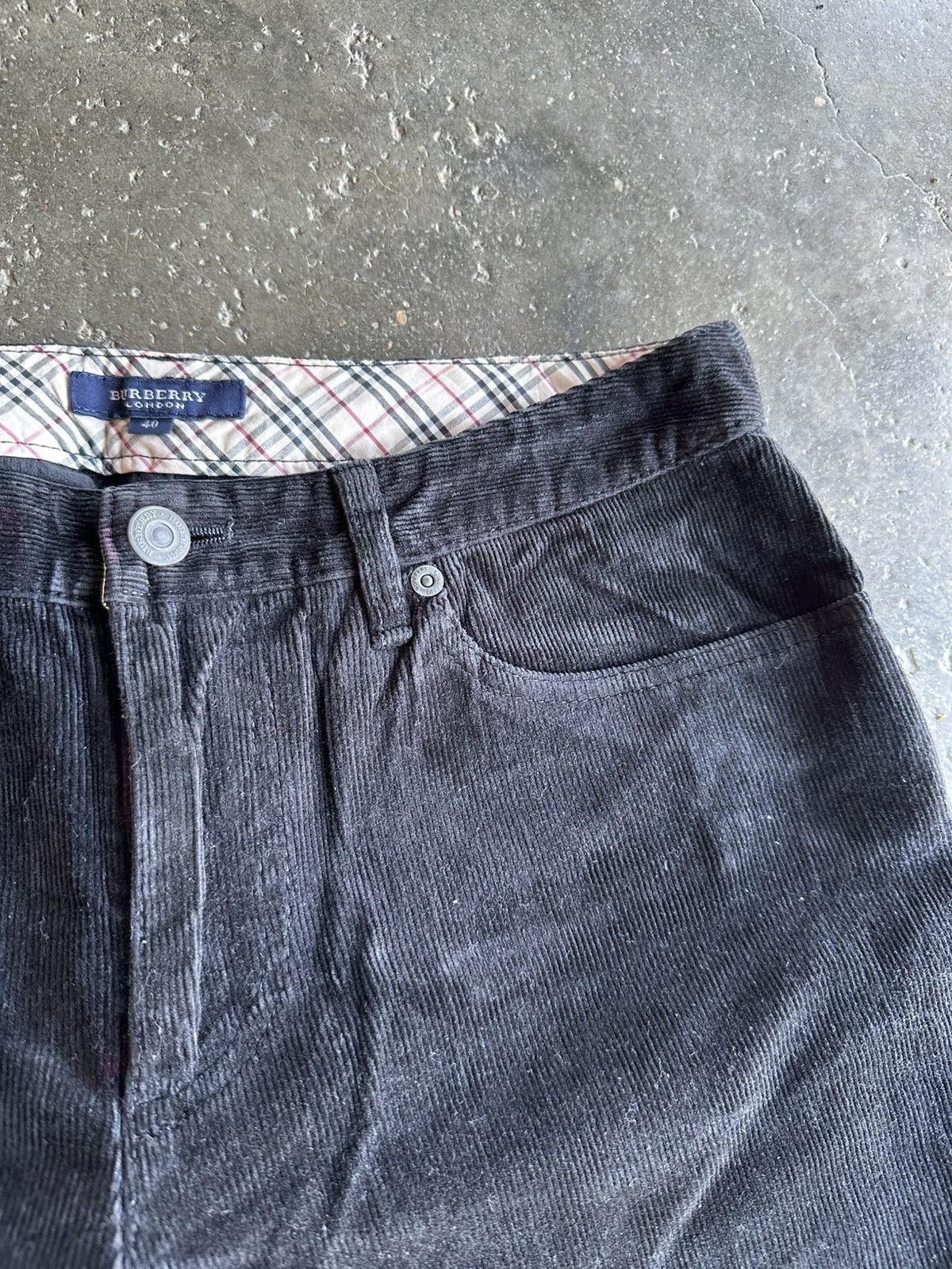 Burberry BURBERRY NOVA CHECK CORDUROY BLACK PANTS W28 Size US 28 / EU 44 - 5 Thumbnail