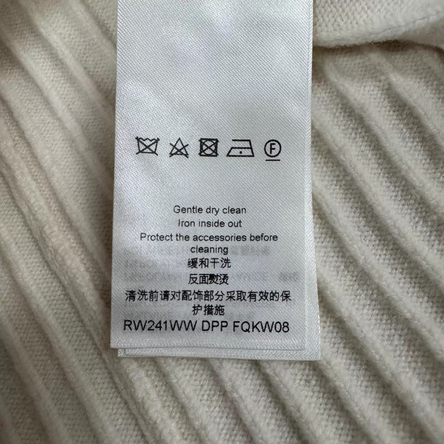 Louis Vuitton LV White Knit Camisole with Chain XS 99 New Size XS / US 0-2 / IT 36-38 - 6 Thumbnail