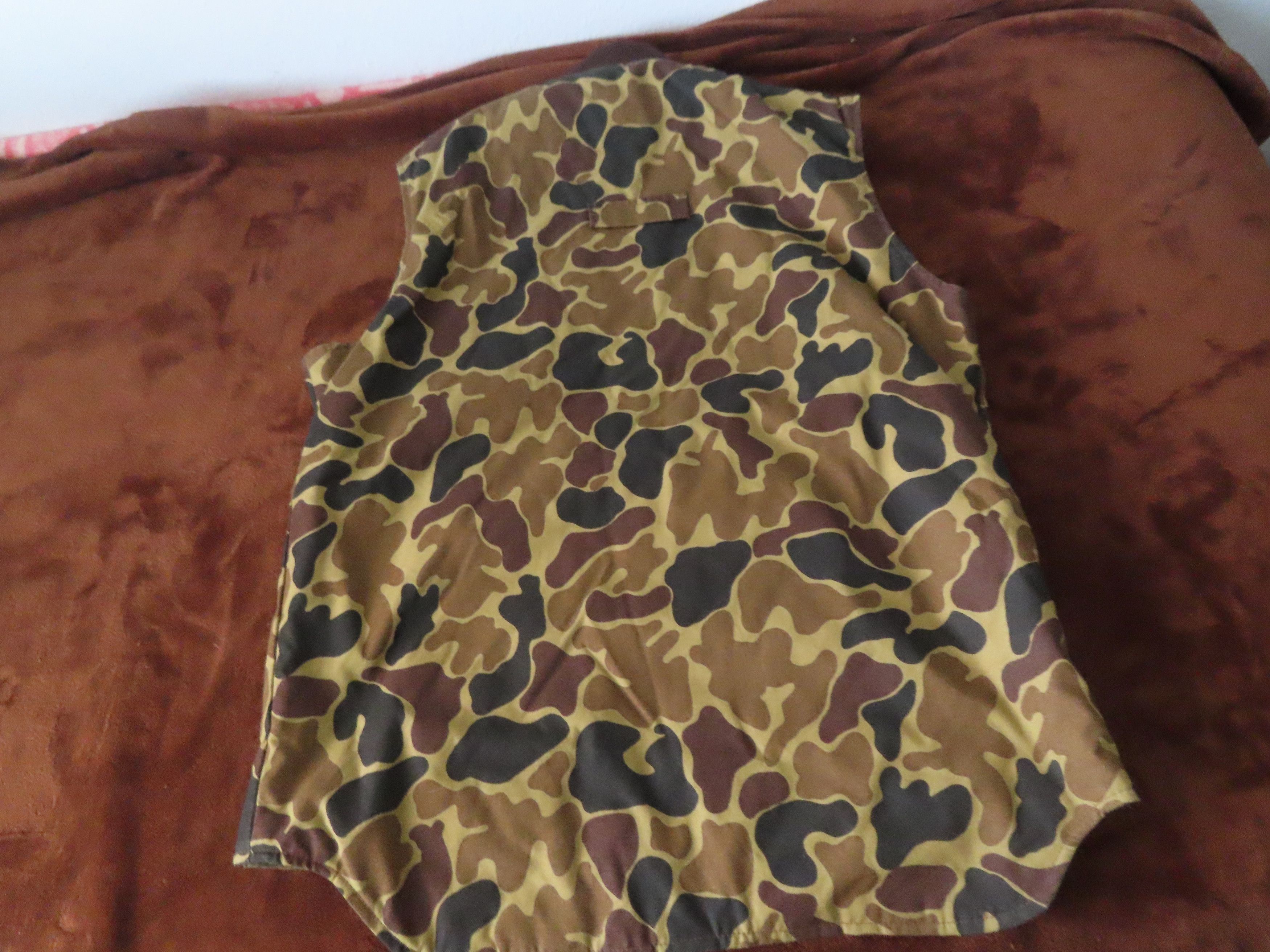 Vintage Woolrich Goretex tan Camo Jacket W/ reverse Vest