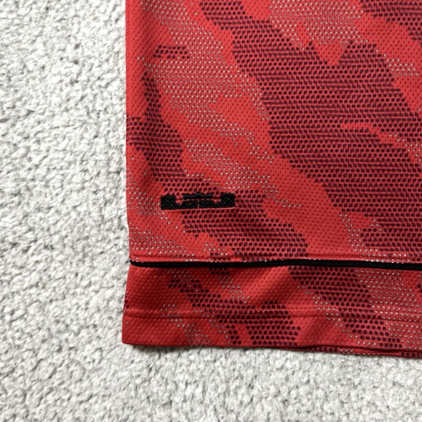 Nike VINTAGE Nike Basketball Shorts Mens L Red Geometric Drawstring Training Athletic 90s Sports Logo Mens Size US 33 - 4 Thumbnail