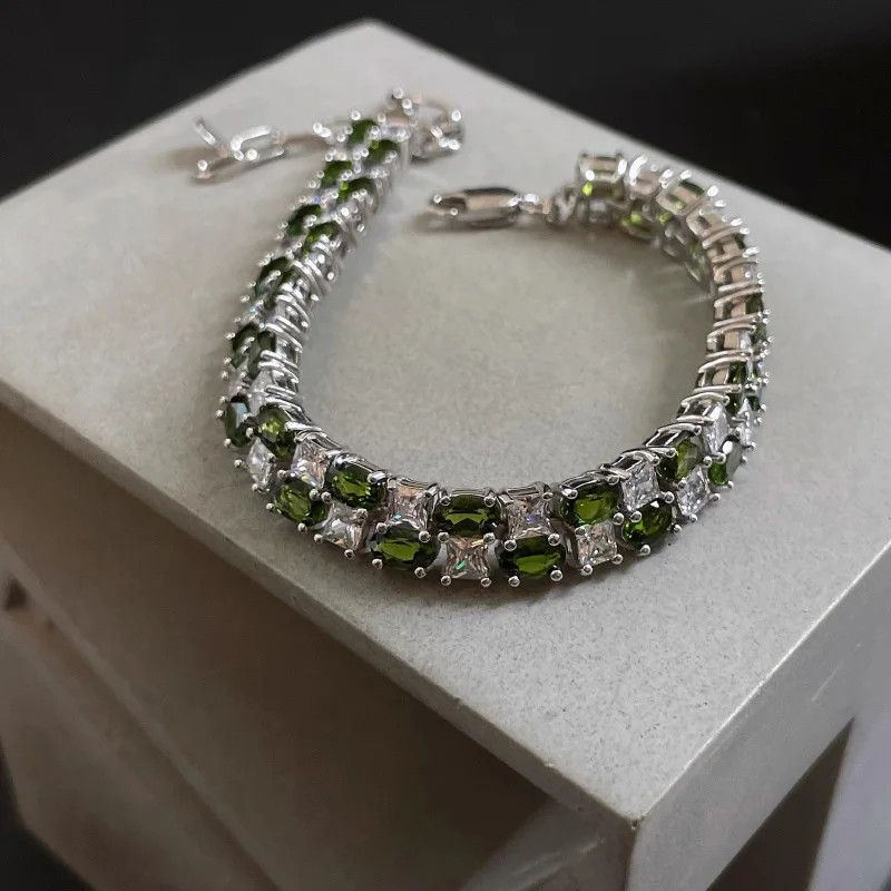 Jewelry Sparkling Green White Zircon Bracelets Size ONE SIZE - 1 Thumbnail