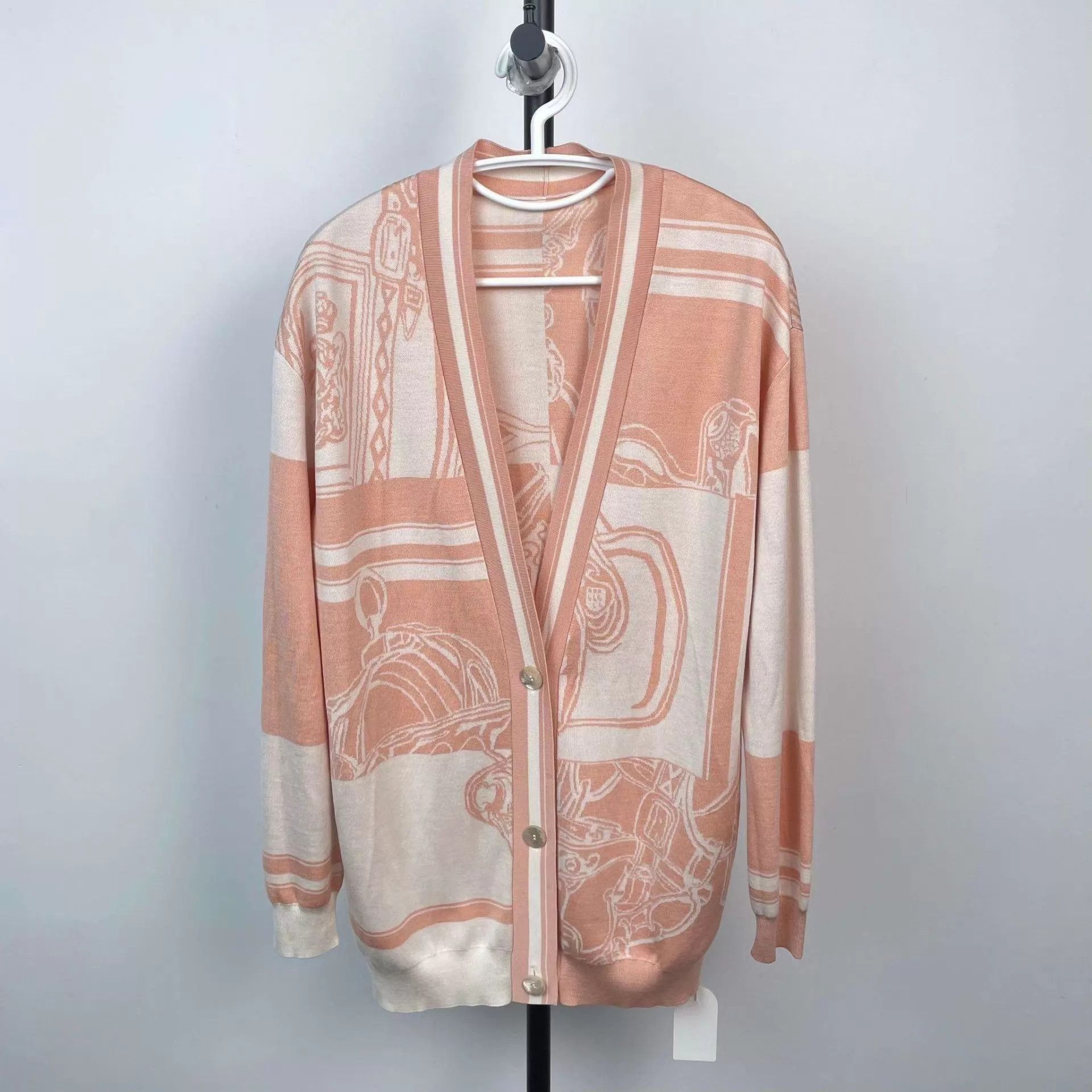 Hermes Hermès pink knit cardigan 36 Size XS / US 0-2 / IT 36-38 - 1 Thumbnail