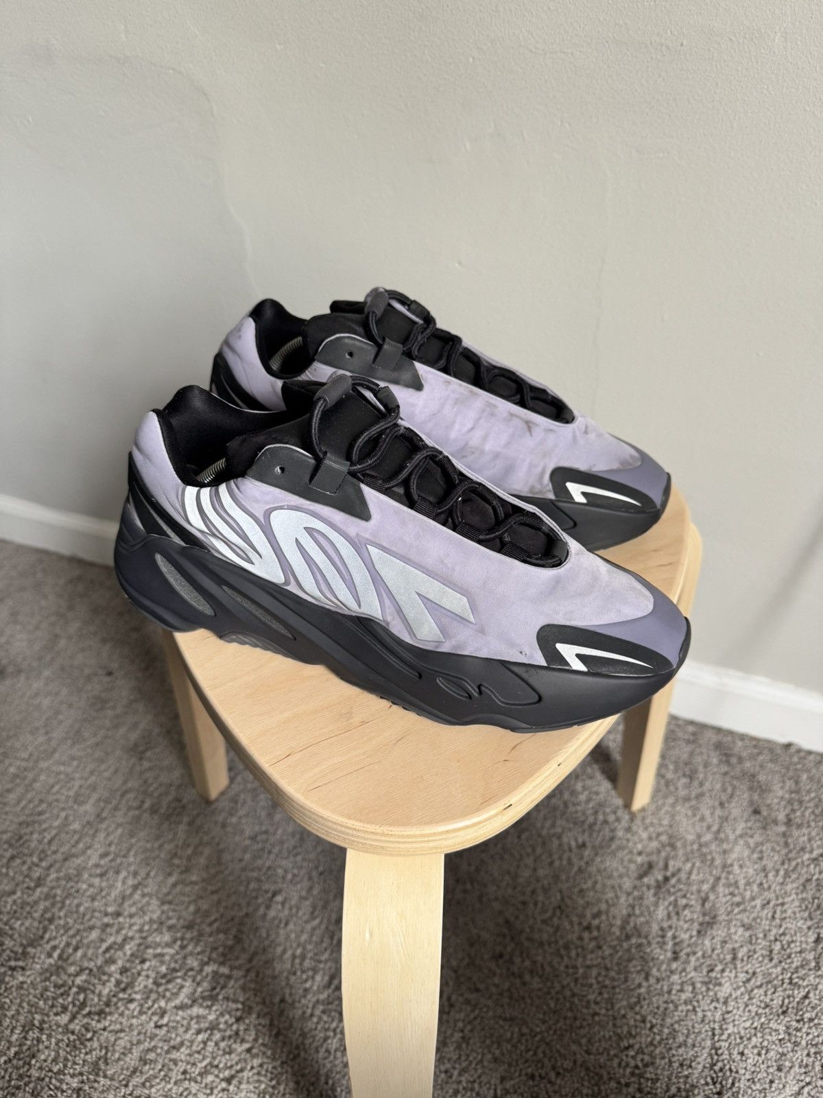 Adidas yeezy boost 700 mnvn geode