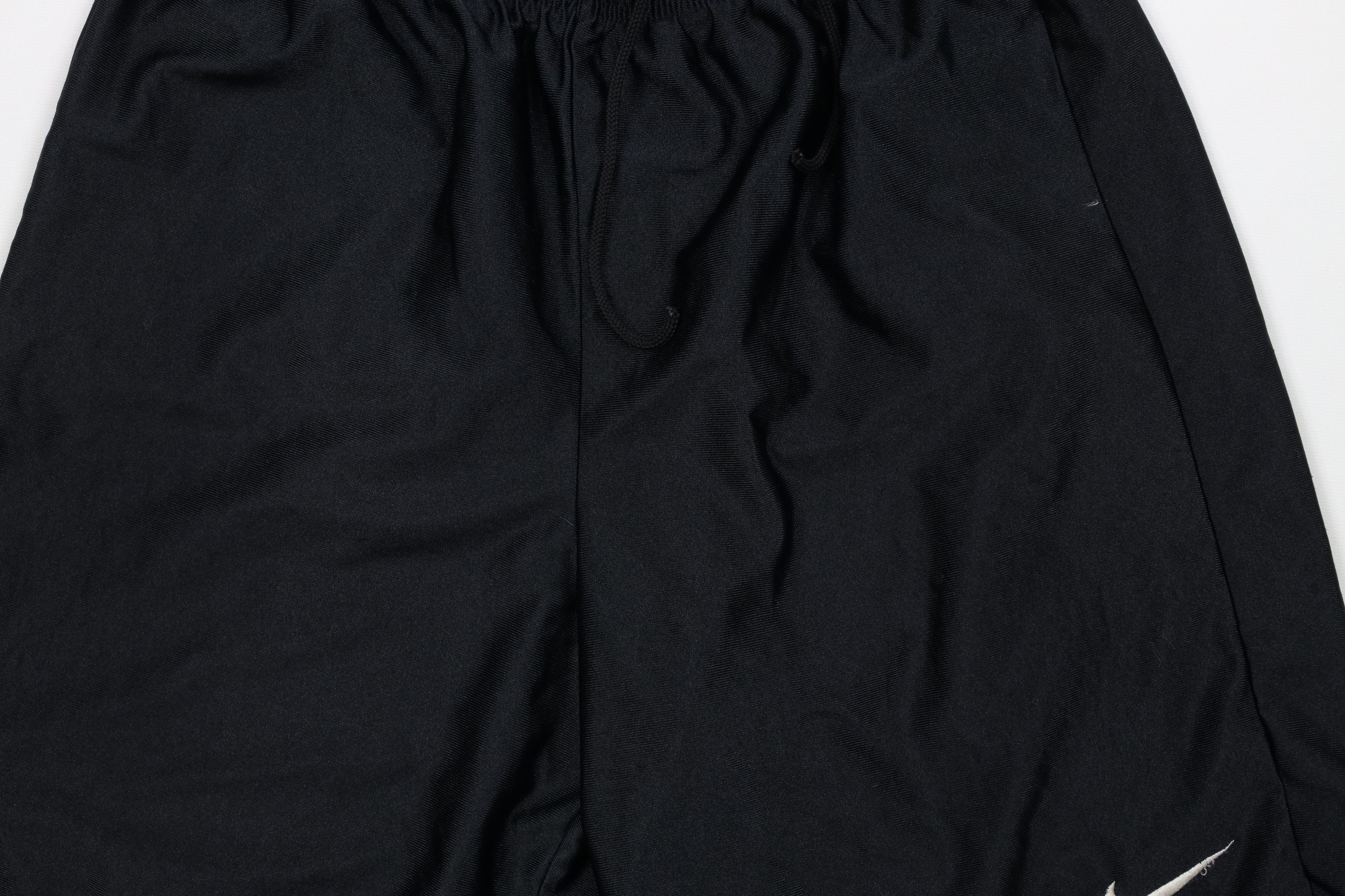 Nike × Vintage Vintage 90s Nike Mini Swoosh Above Knee Shorts Black USA Size US 32 / EU 48 - 3 Thumbnail