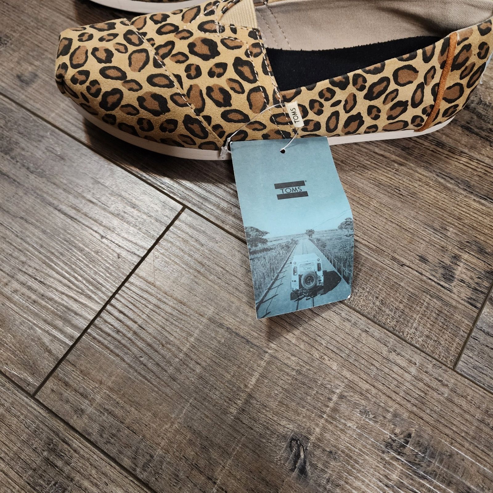 Toms New Toms Desert Tan Microfiber Leopard Print SZ 7NIB Shf Size US 7 / IT 37 - 7 Thumbnail