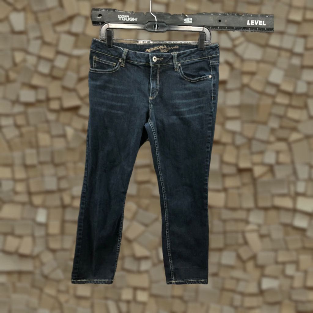 Vintage Arizona Jeans Capri Jeans Size 11 Juniors Low Rise Dark Wash Blue Denim Womens 30 Inseam 24 in 5-Pocket Pattern Solid Vintage No Size 32" / US 10 / IT 46 - 1 Thumbnail