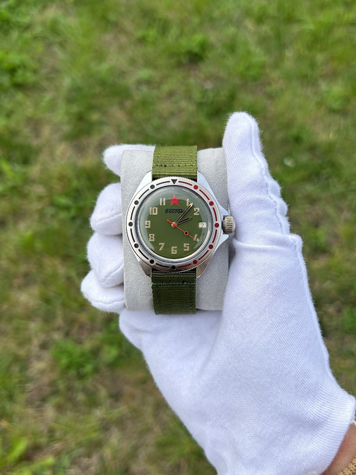 Vintage Vintage Watch Vostok Komandirskie Soviet Mechanical 1980s Size ONE SIZE - 2 Thumbnail