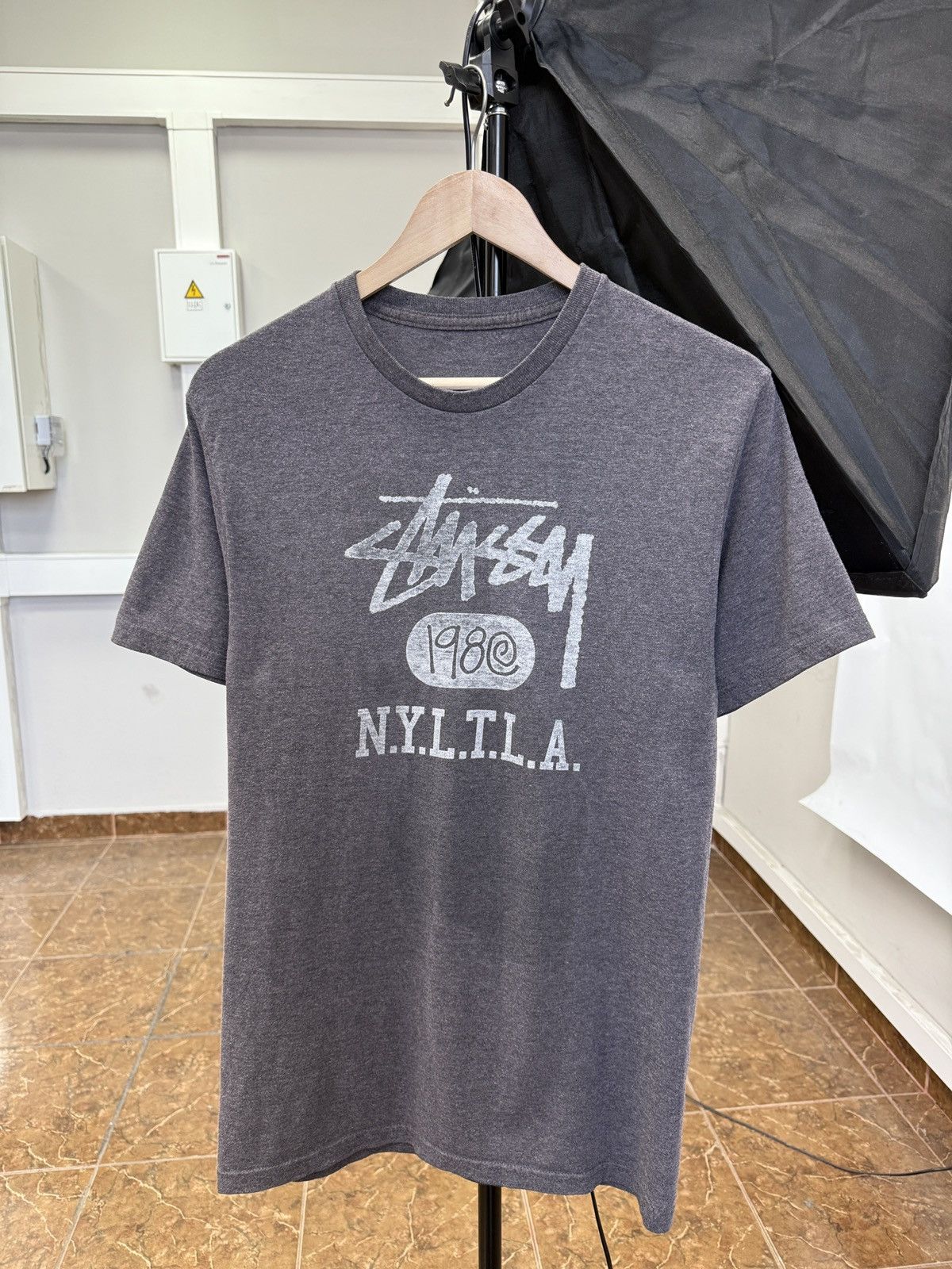Stussy × Vintage 🇺🇸 Vintage Y2K Stussy 1980 NYLTLA T-Shirt Rare Hype Retro Size US S / EU 44-46 / 1 - 1 Thumbnail