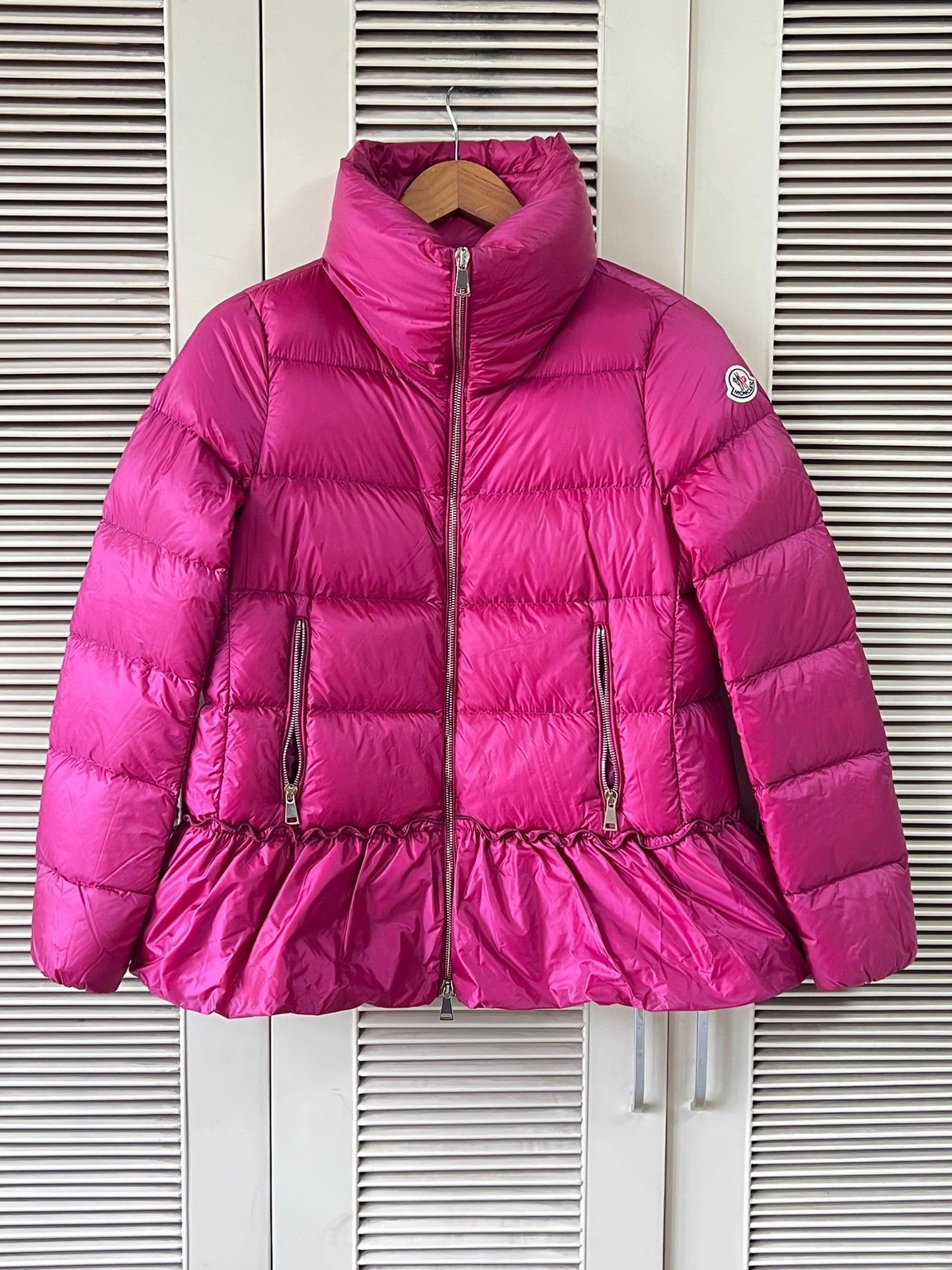 Moncler Moncler Women's Swing Hem Stand Collar Down Coat Size 0 Size XS / US 0-2 / IT 36-38 - 1 Thumbnail