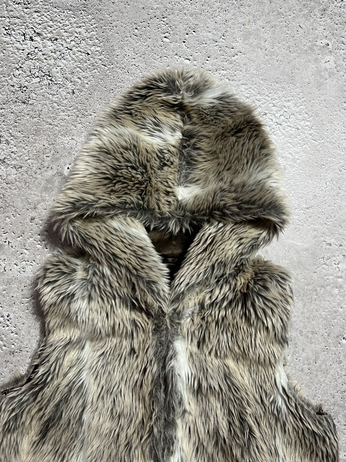 If Six Was Nine × Japanese Brand × Vintage Woman’s Y2K Hype Japanese Brand Fur Faux Vest Size M / US 6-8 / IT 42-44 - 4 Thumbnail