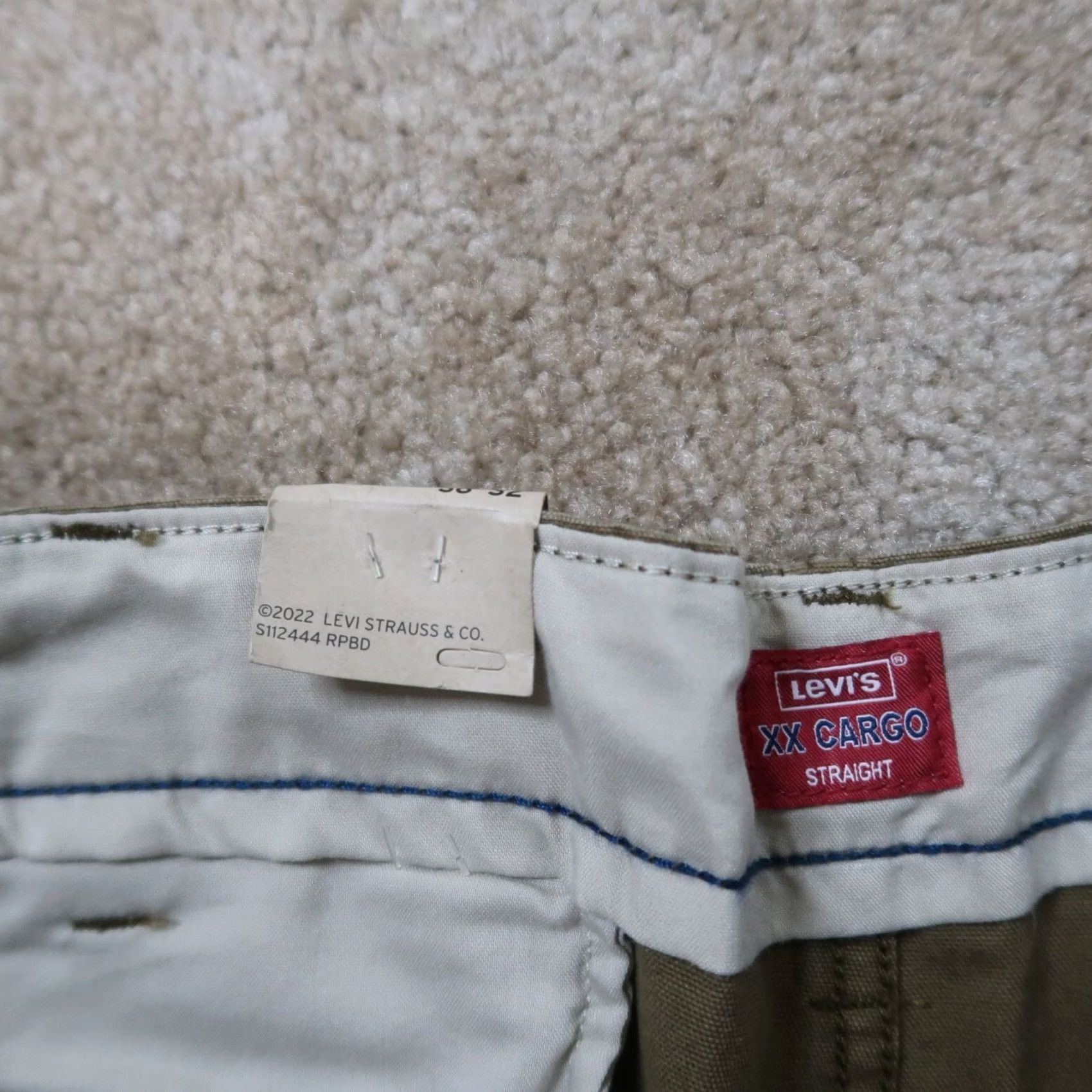 Levi's Levi's Cargo Pants Men 36x32 Beige Straight Leg Regular 90s Grunge Hip Hop Cargo Pocket Jeans Size US 36 / EU 52 - 4 Thumbnail