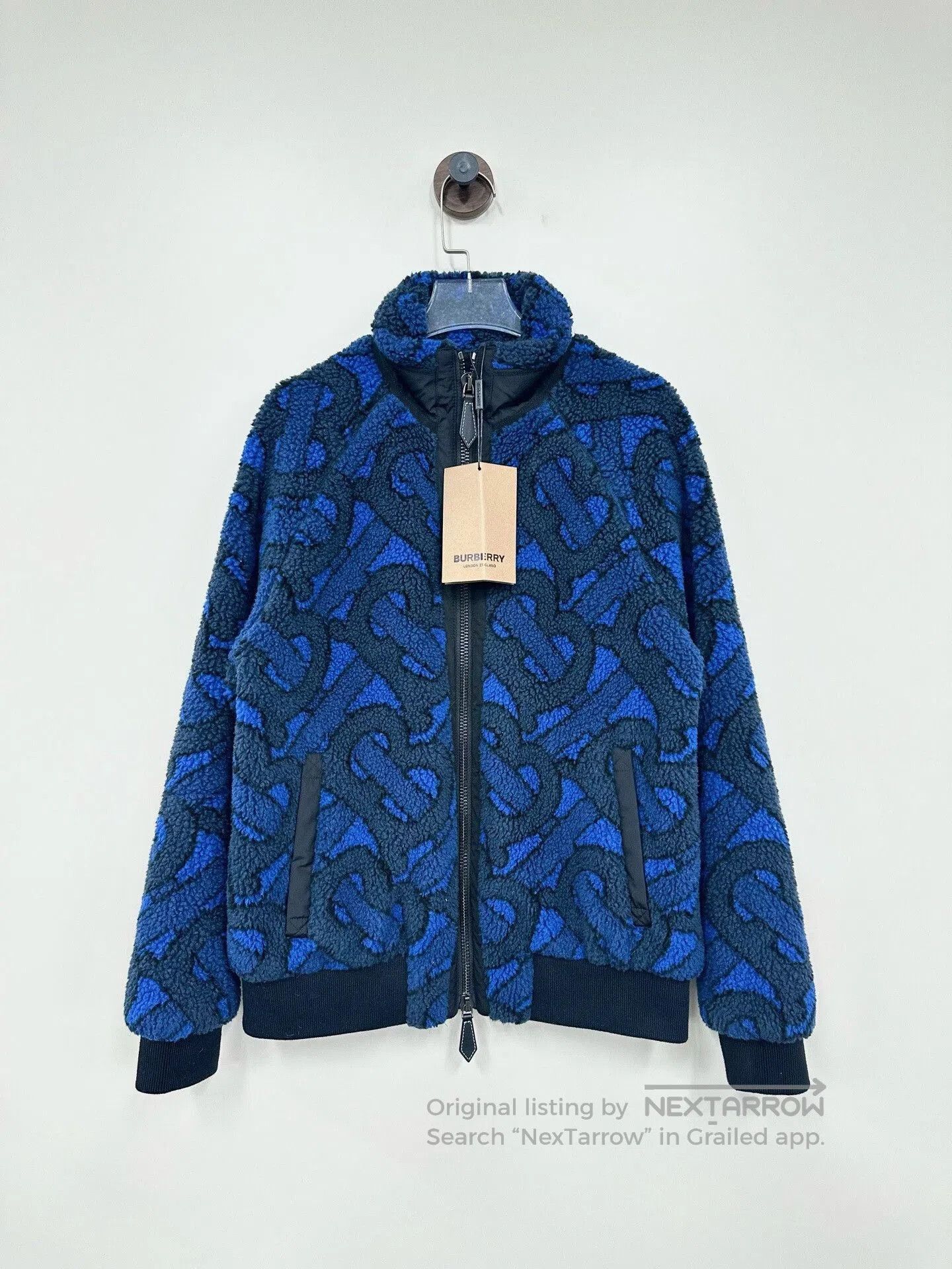 Burberry burberry blue teddy jacket uk6 new. Size XS / US 0-2 / IT 36-38 - 1 Thumbnail