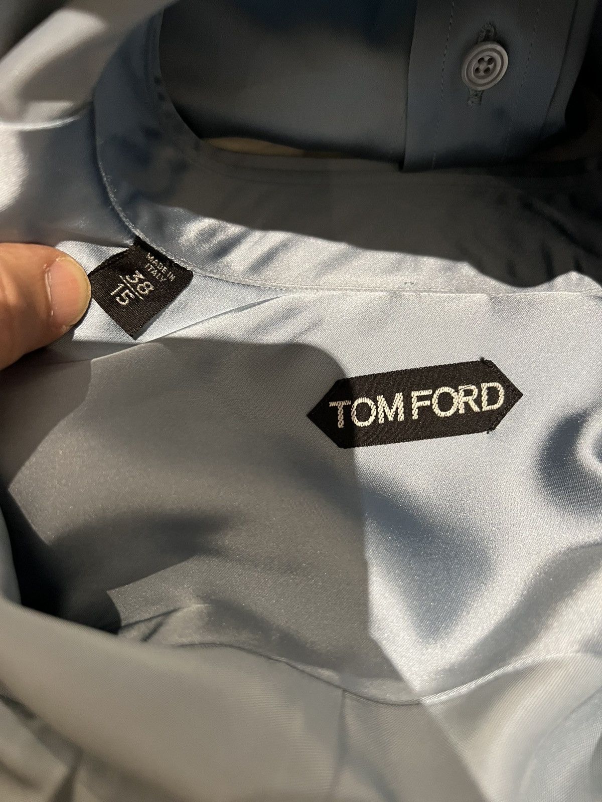 Tom Ford Tom Ford Dress Shirt Blue 15/35 shiny Size US M / EU 48-50 / 2 - 10 Thumbnail