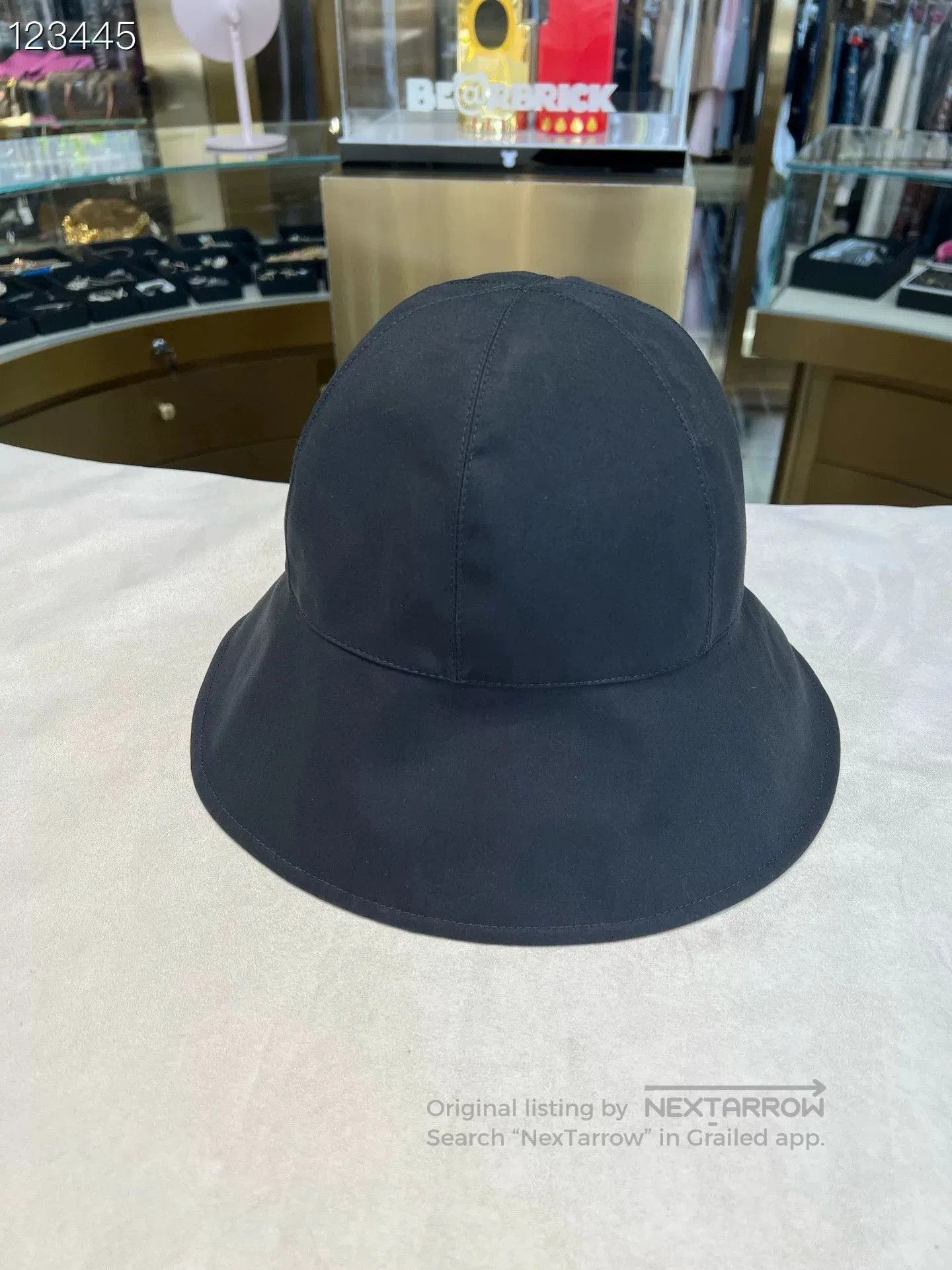 Dior Dior Full Logo Reversible Bucket Hat. Size ONE SIZE - 1 Thumbnail