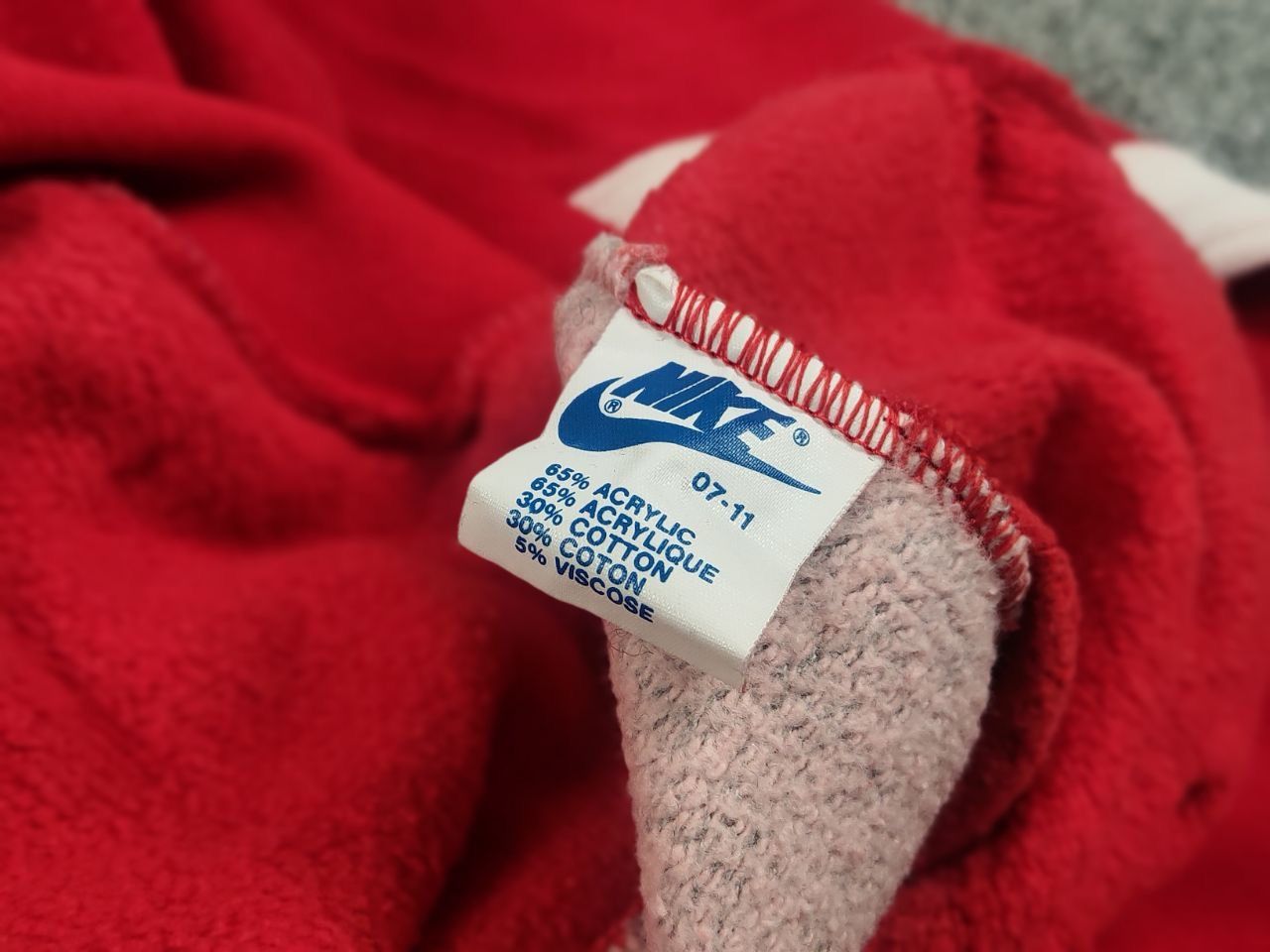 Nike Vintage 80's NIke Oregon USA TST Red Pullover Zip Sweatshirt Size US L / EU 52-54 / 3 - 15 Thumbnail