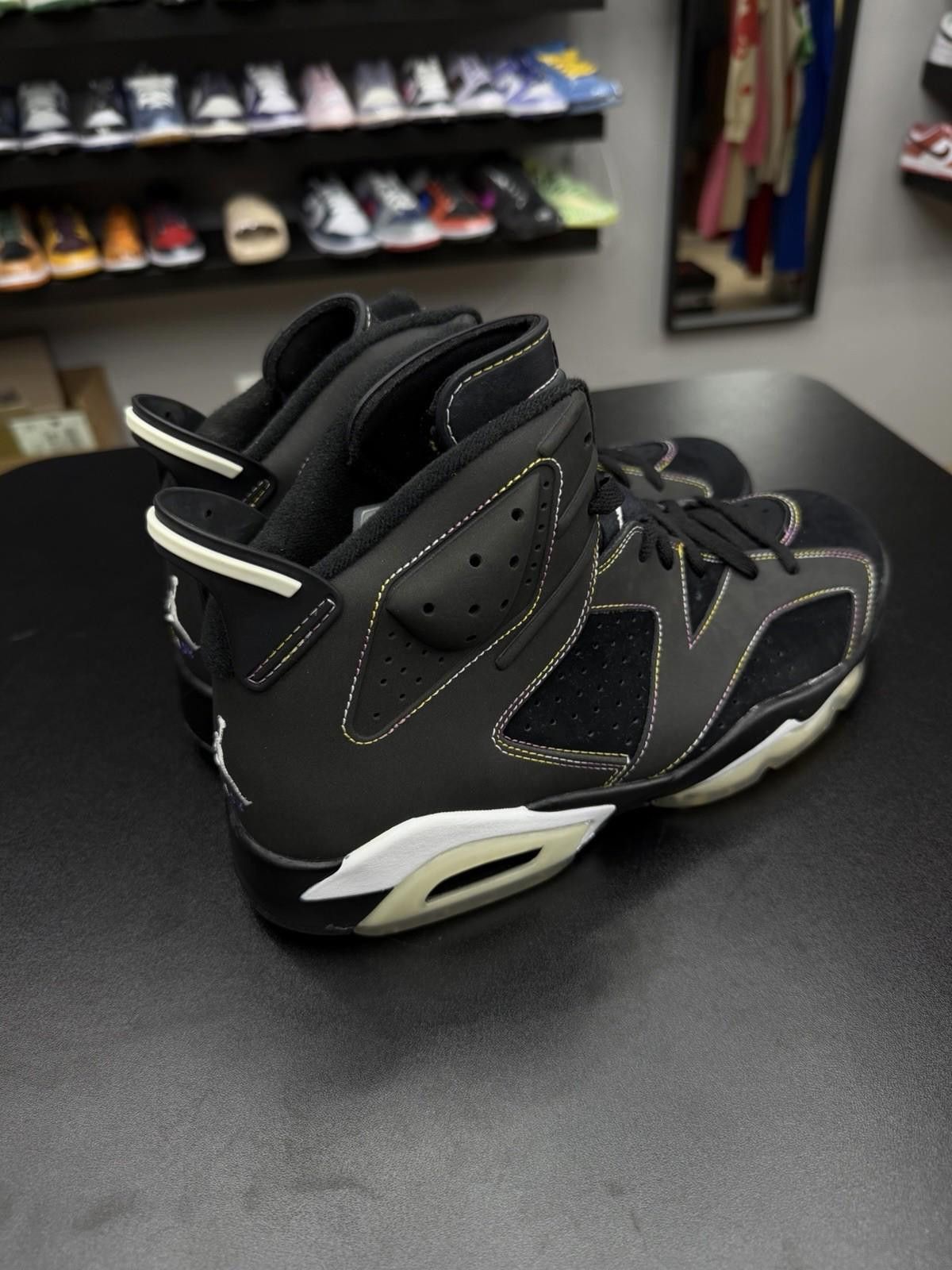 Jordan Brand Size 11 - Jordan 6 Retro Lakers 2010 RARE UN Worn Authentic Size US 11 / EU 44 - 4 Thumbnail