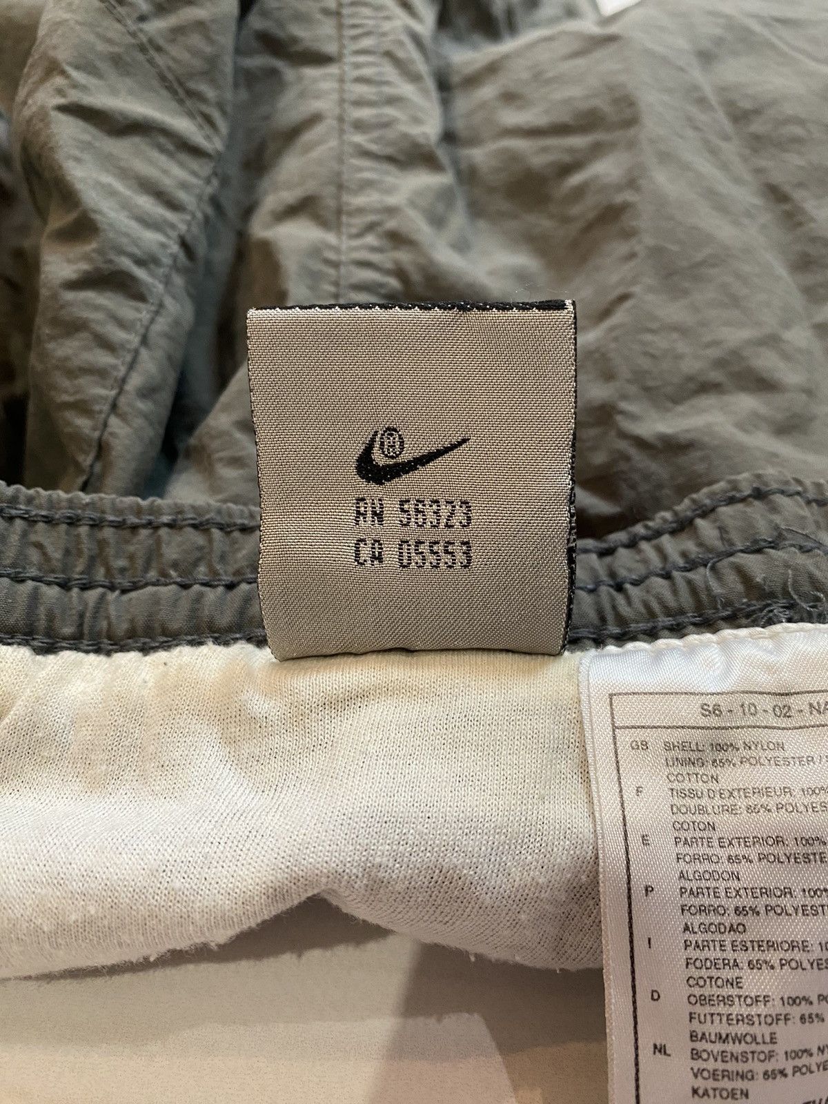 Nike × Vintage Vintage 90’s Nike y2k nylon shorts Size US 37 - 4 Thumbnail