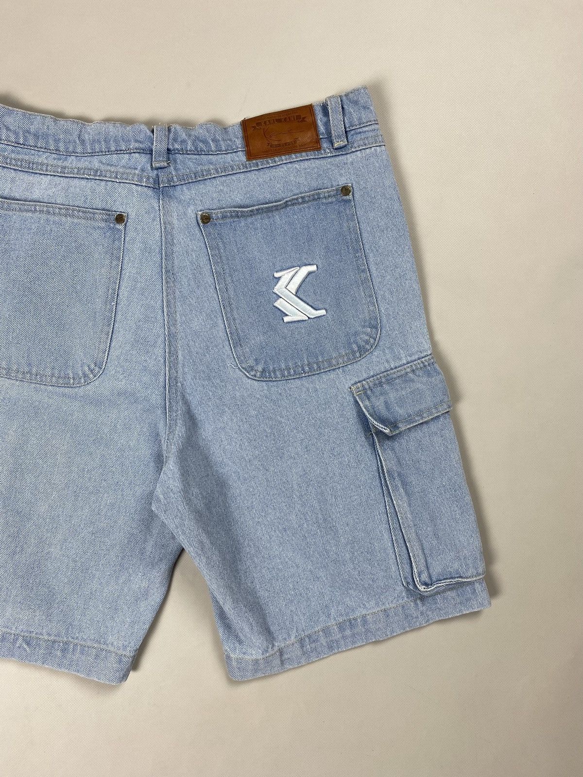 Karl Kani Karl Kani men’s Cargo denim Rap Baggy shorts size M Size US 32 / EU 48 - 17 Thumbnail