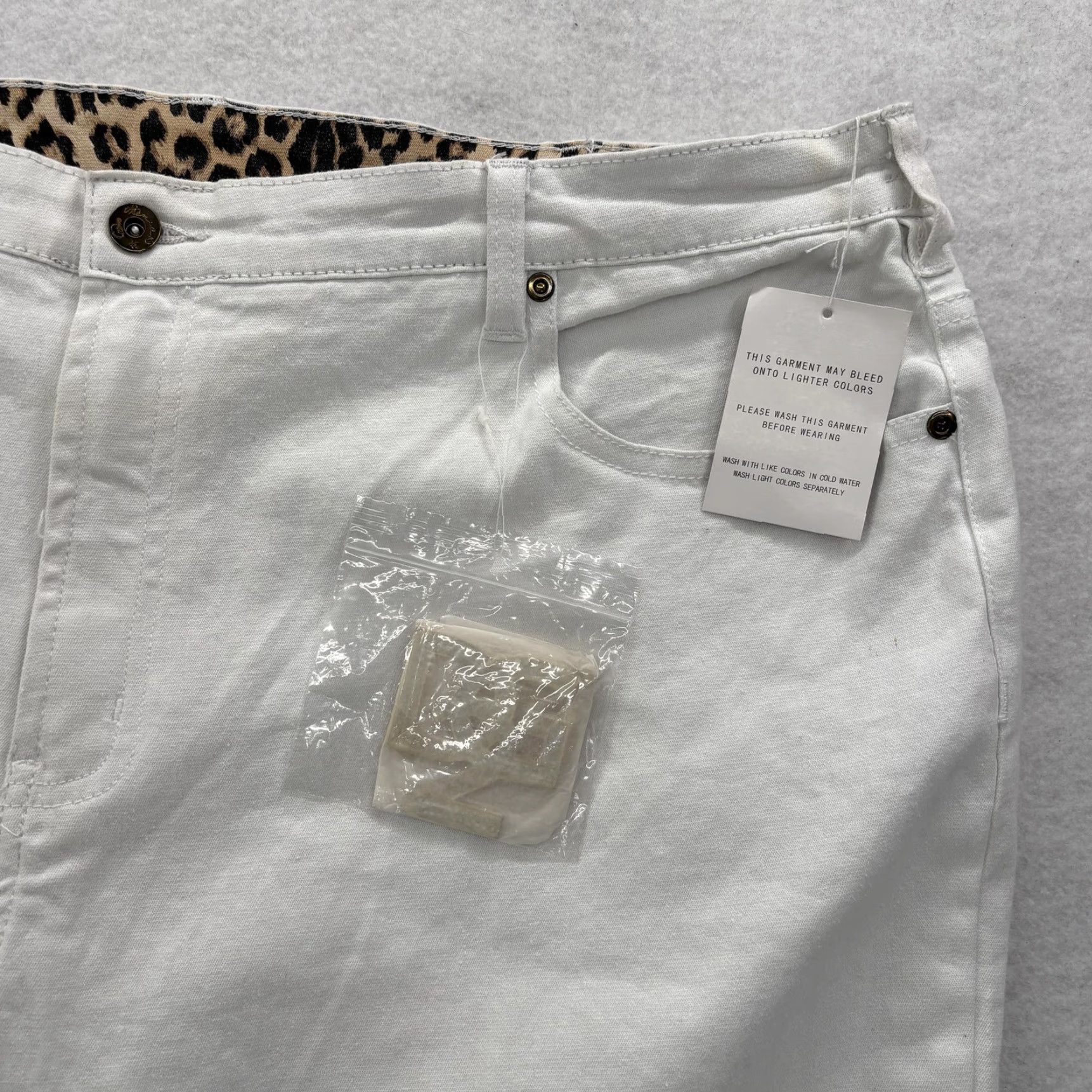 Denime DG2 by Diane Gilman Rhinestone Straight Jeans Womens 22W White Stretch Denim Jeans Size 40" / US 18 - 3 Thumbnail
