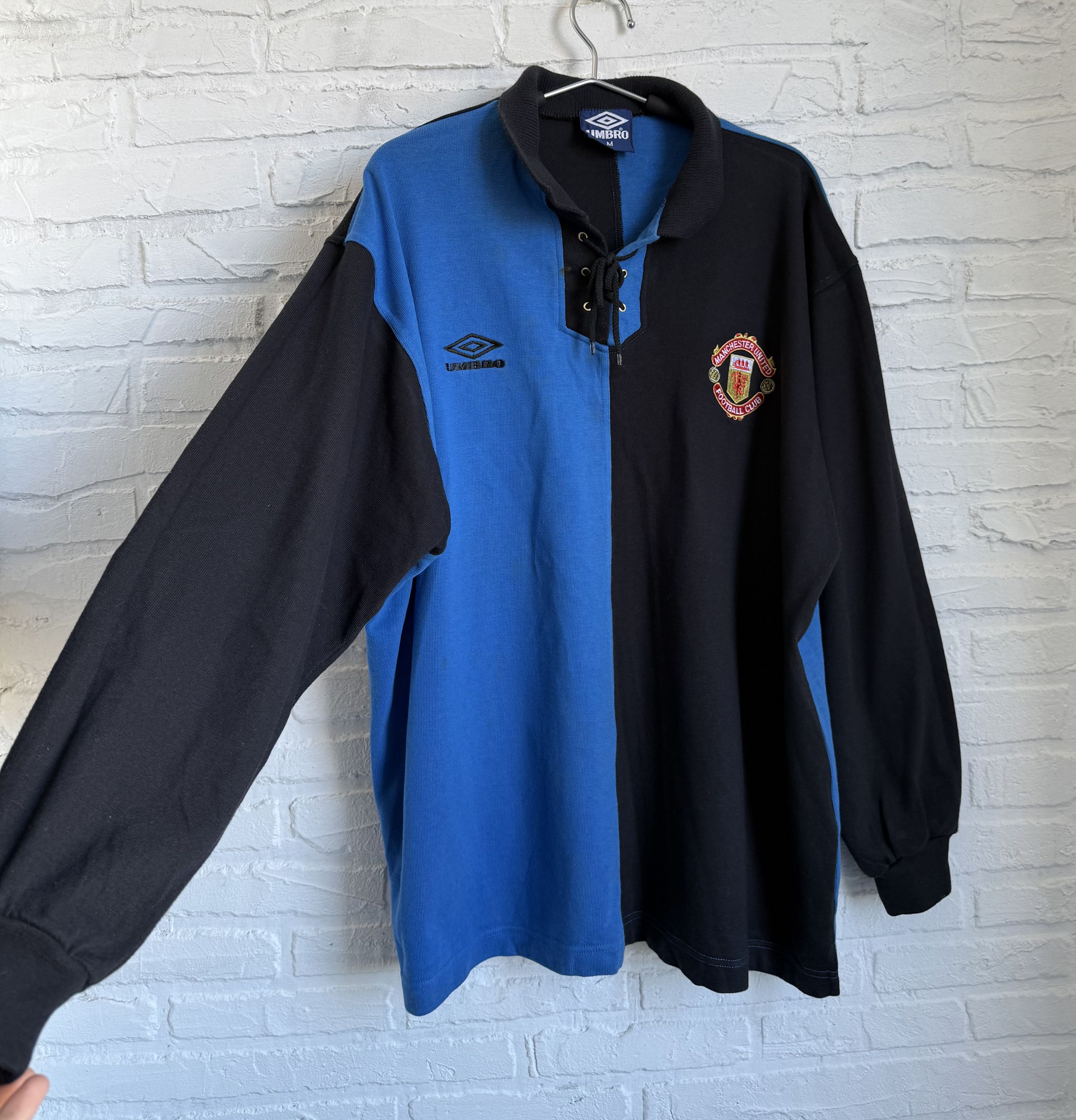 Other Vintage 90s Umbro Manchester United Away Rugby Shirt Lace Up Size US M / EU 48-50 / 2 - 7 Thumbnail