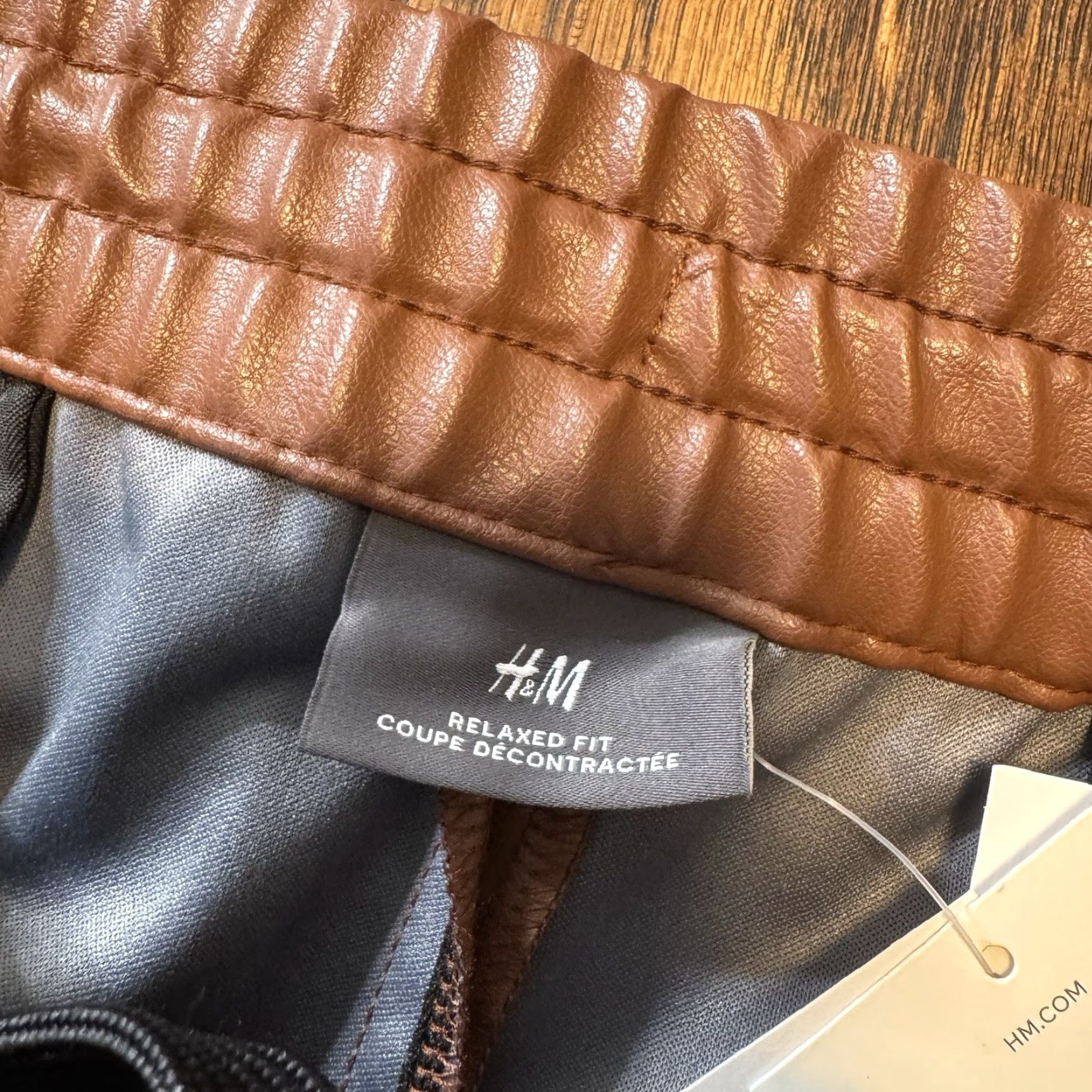 H&M H&M Vegan Leather Pants High Rise Straight Leg Relaxed Fit Brown Size 42 NEW Size 28" / US 6 / IT 42 - 7 Thumbnail