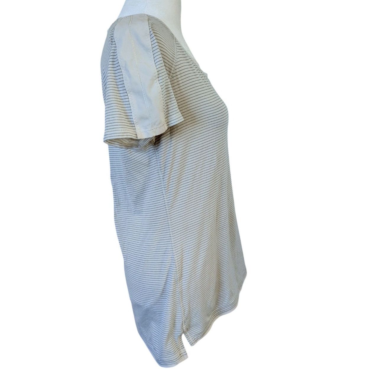 Lululemon Lululemon Athletic Striped Cream Short Sleeve Tshirt Size 6 Size S / US 4 / IT 40 - 3 Thumbnail