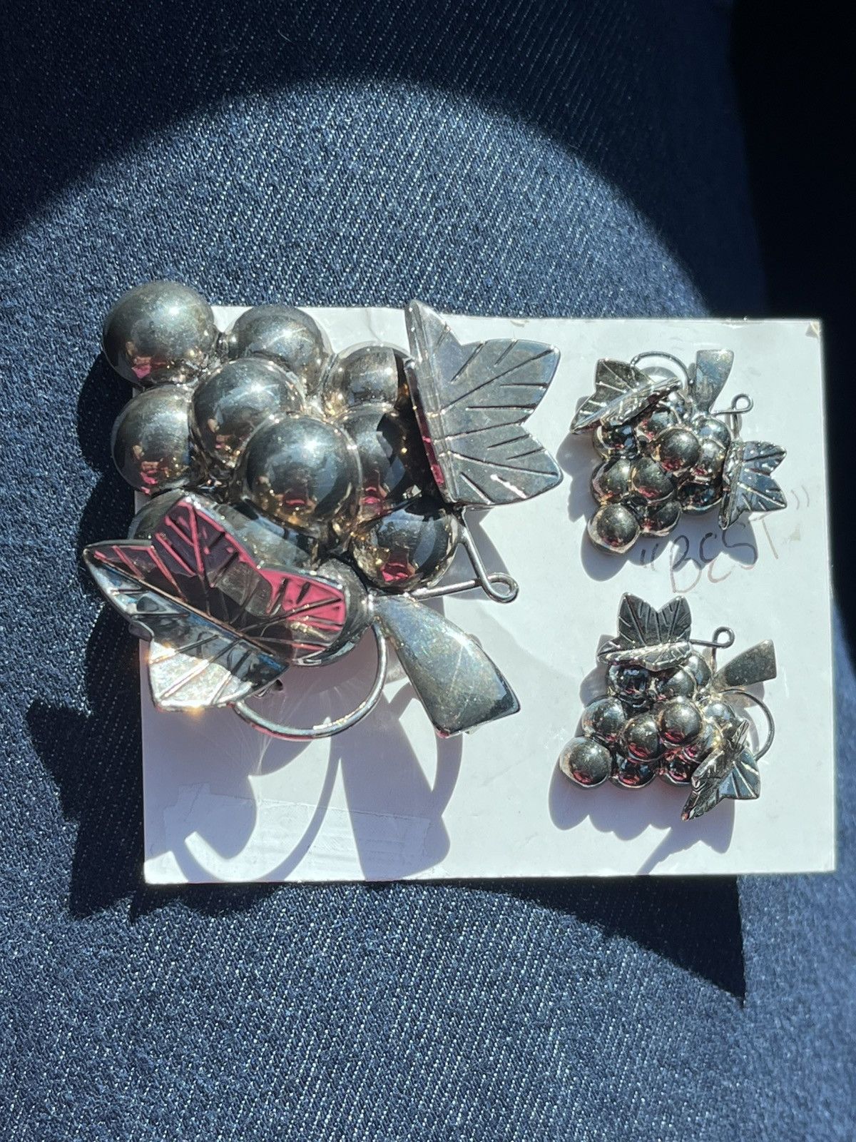 Other Vtg 1940s 1950s Best Silver Grape Brooch Pendant earring Set Size ONE SIZE - 1 Thumbnail
