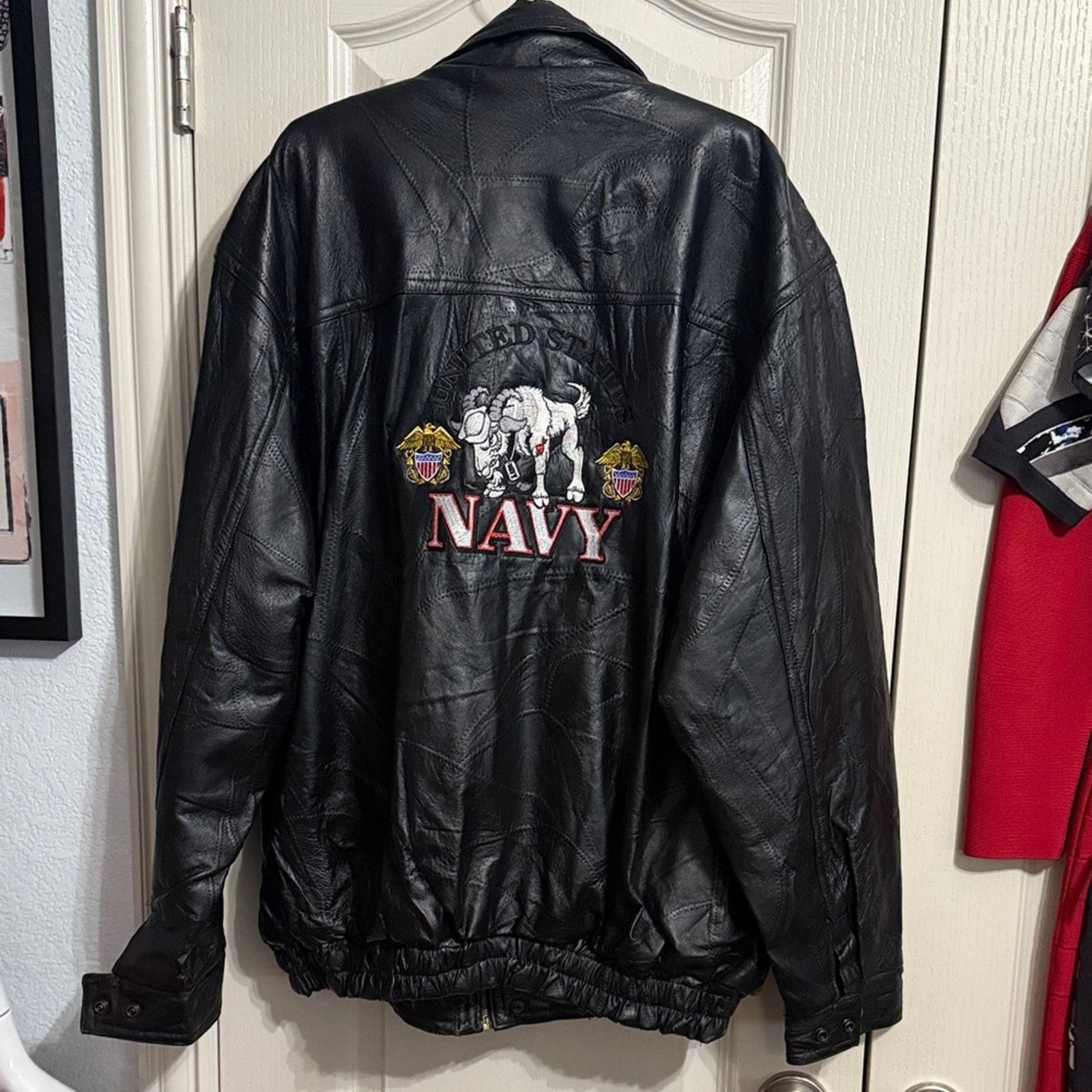 Vintage Vintage 90s Black Leather Bomber Jacket US Navy Deadstock Size US XXL / EU 58 / 5 - 3 Thumbnail