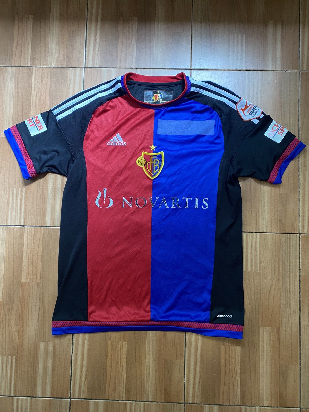 Adidas × Vintage Adidas FC Basel 2016/17 Home Football Shirt Soccer Jersey Size US M / EU 48-50 / 2 - 2 Thumbnail