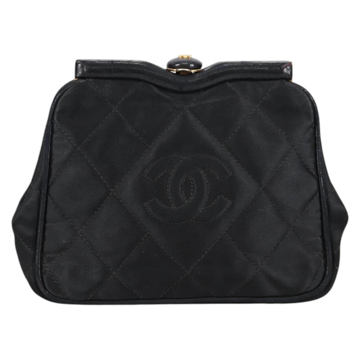 Chanel Chanel Matelasse Waist Bag Satin Black Gold CC Size ONE SIZE - 2 Thumbnail