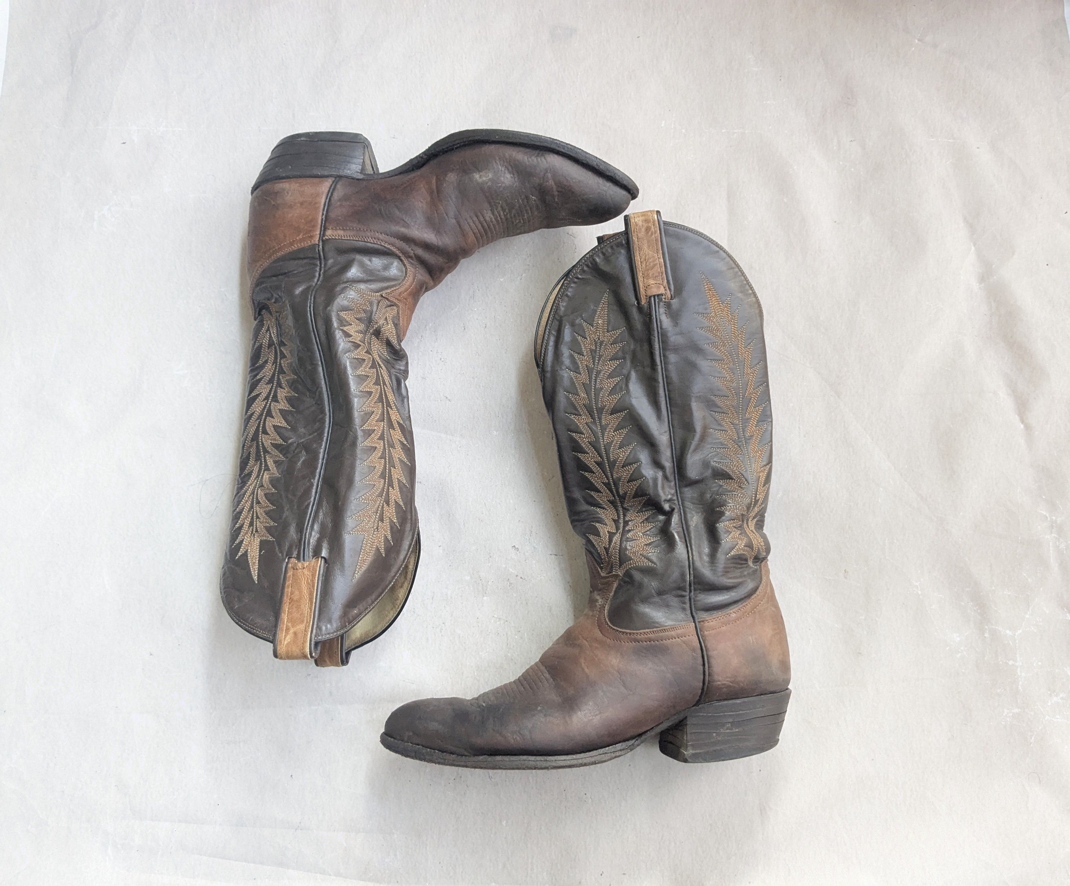 Genuine Leather Vintage Tony Lama Cowboy Boots Brown 9 Wide Leather Western Size US 9 / EU 42 - 1 Thumbnail