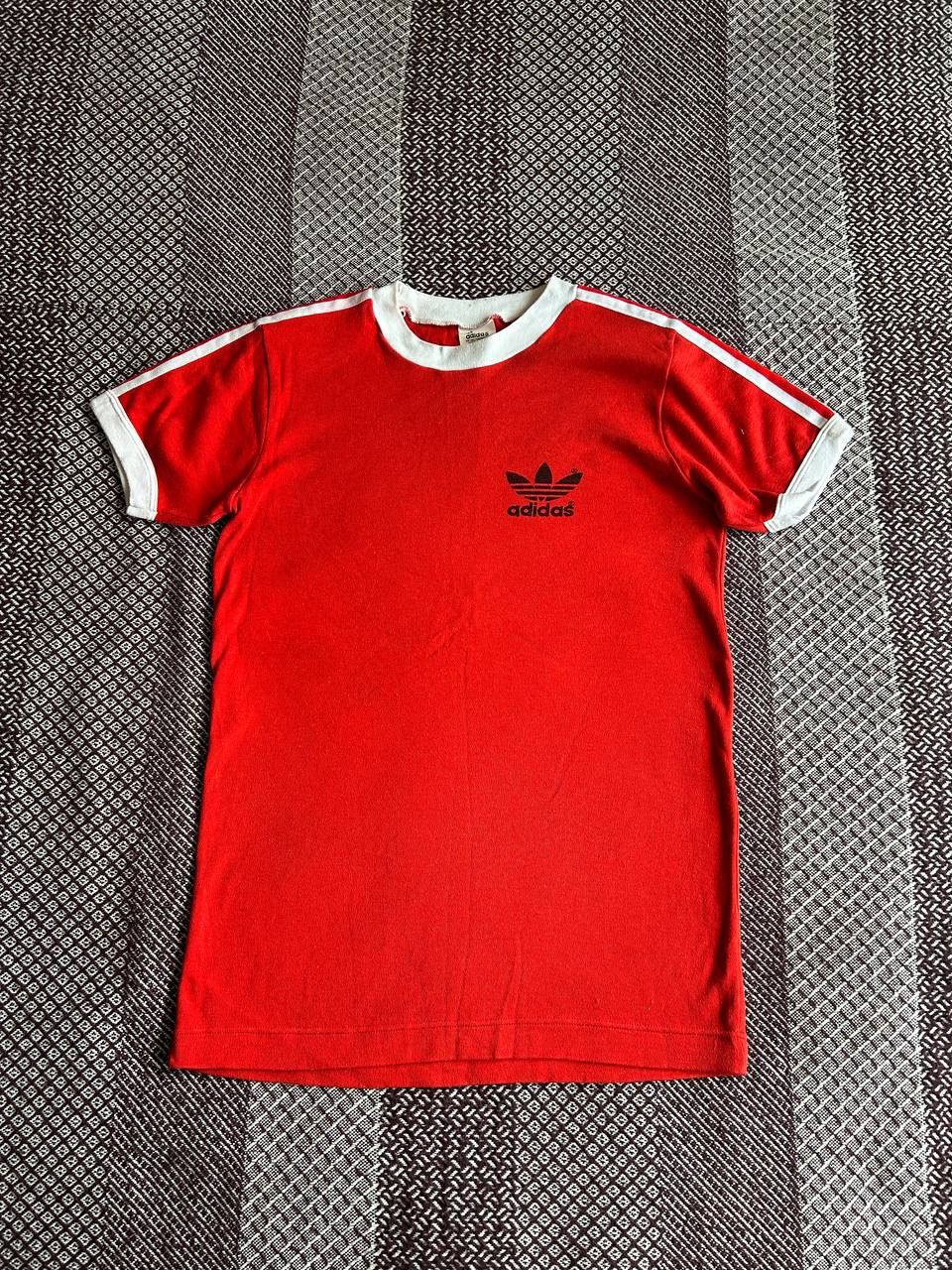 Vintage Adidas 80s Vintage T-shirt Made In Taiwan Size US S / EU 44-46 / 1 - 1 Thumbnail