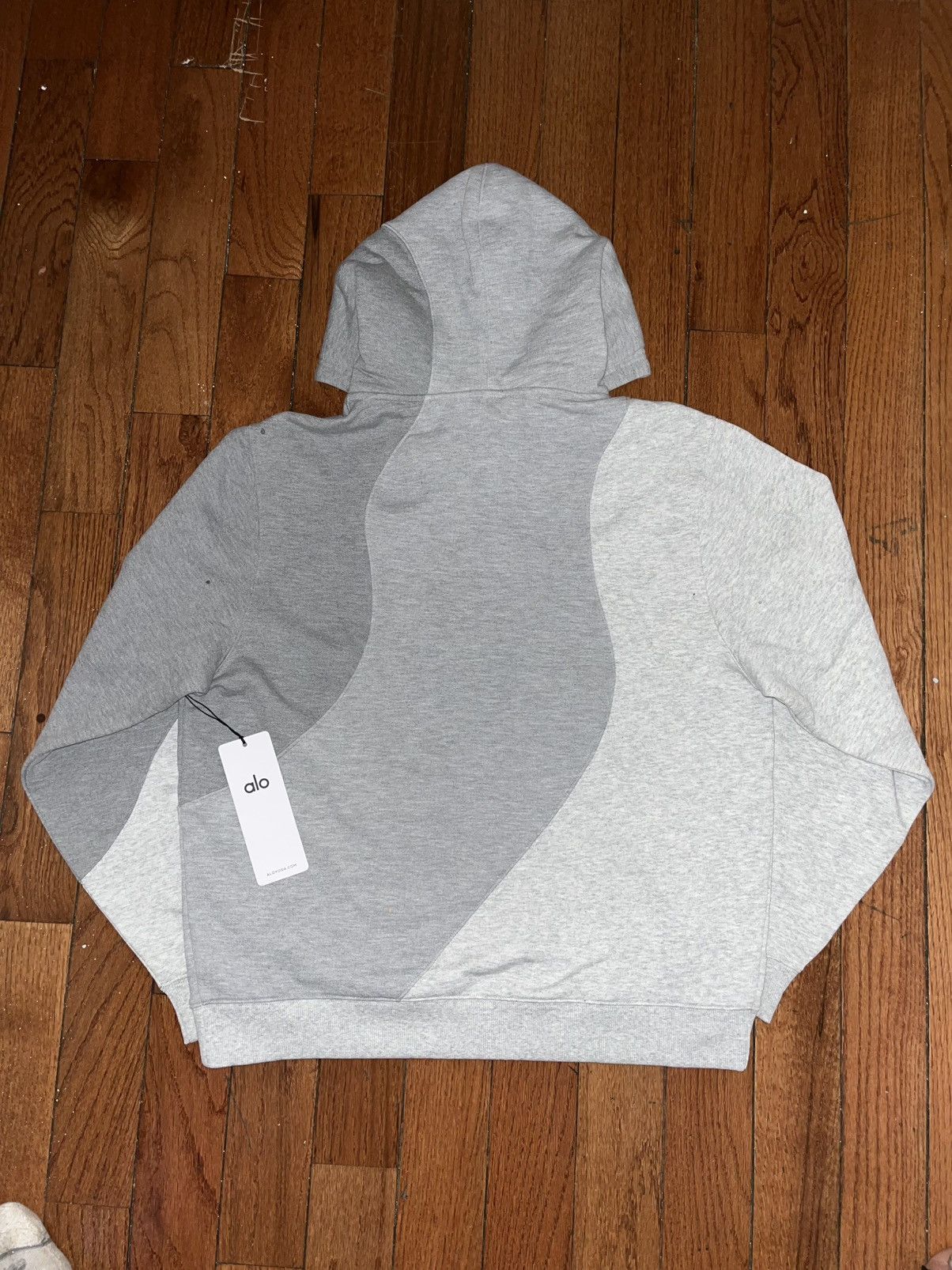Alo Alo Yoga Unisex Make Waves Hoodie | Heather Grey Tonal Size US S / EU 44-46 / 1 - 2 Thumbnail