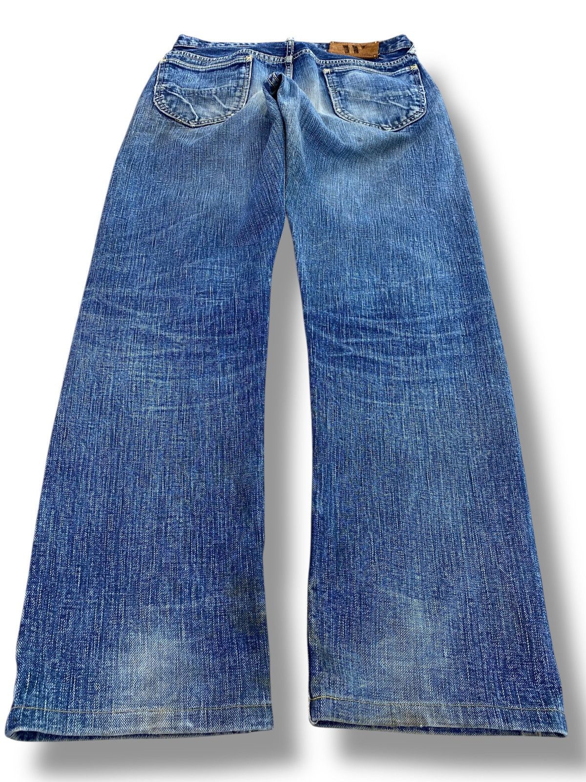 Japanese Brand Japanese Brand Whiskered & Faded Wash Style Wide Fit Jeans Size US 30 / EU 46 - 3 Thumbnail