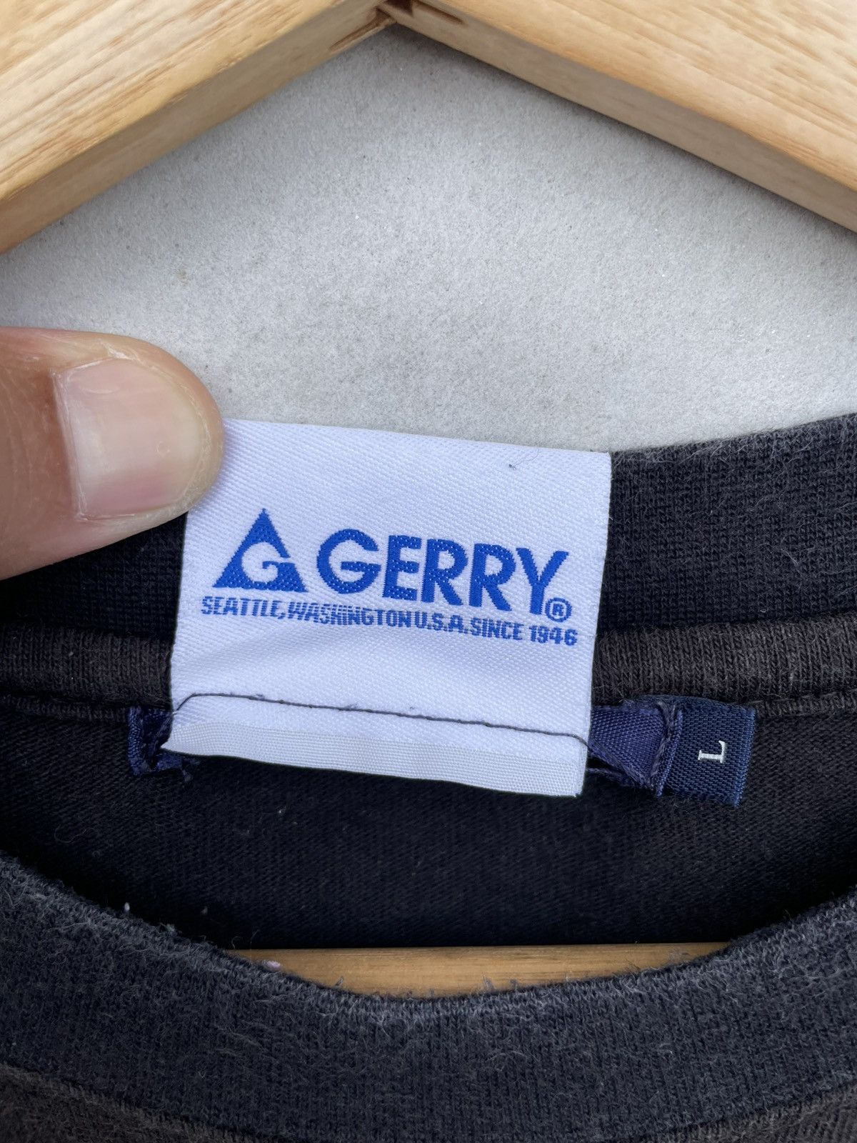 Japanese Brand 🔥Accept Binding Offer🔥 Sun Faded Gerry Size US L / EU 52-54 / 3 - 4 Thumbnail